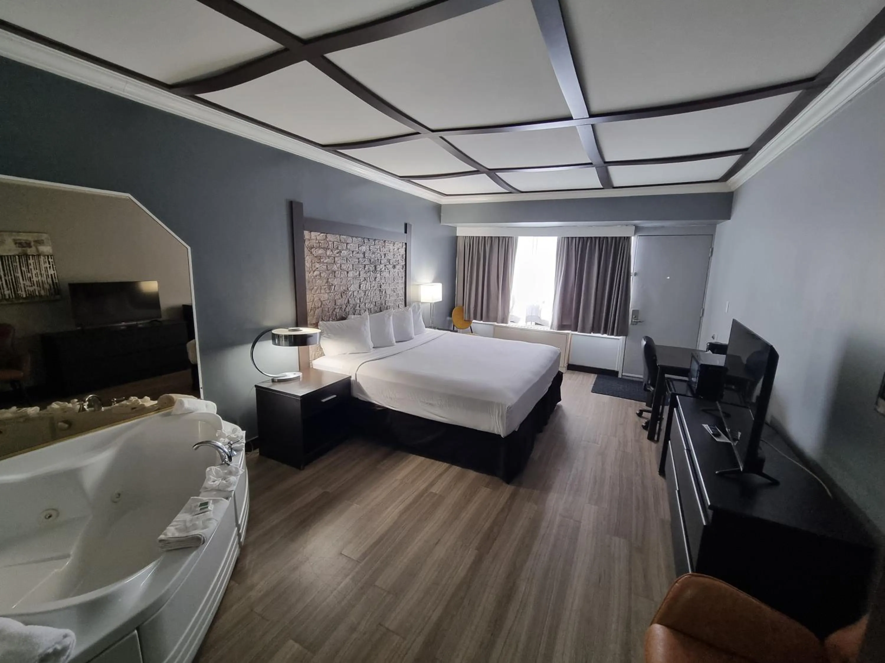 Bed in Travelodge by Wyndham Trois-Rivieres