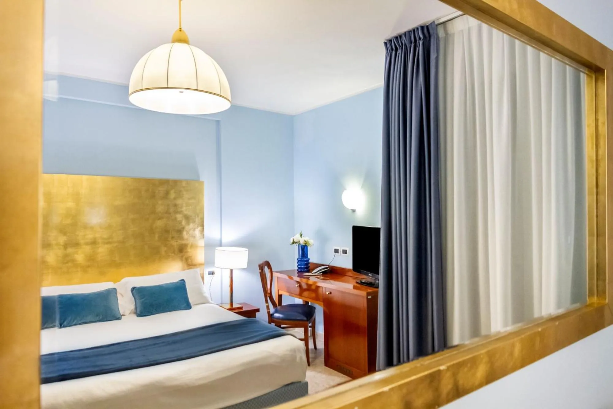 Bed in Hotel Terme Marine Leopoldo II TERME & SPA