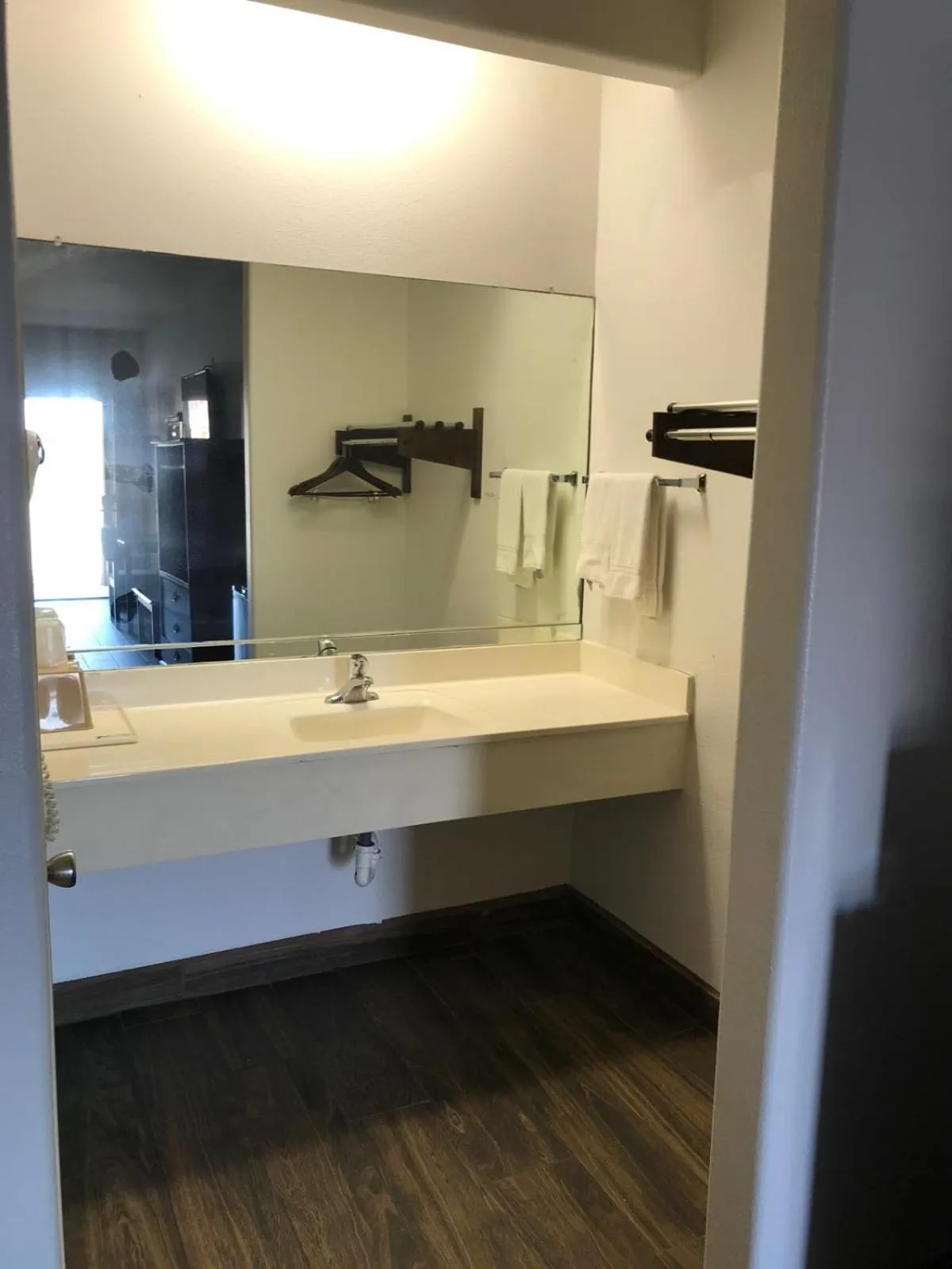 Bathroom in Texas Inn & Suites