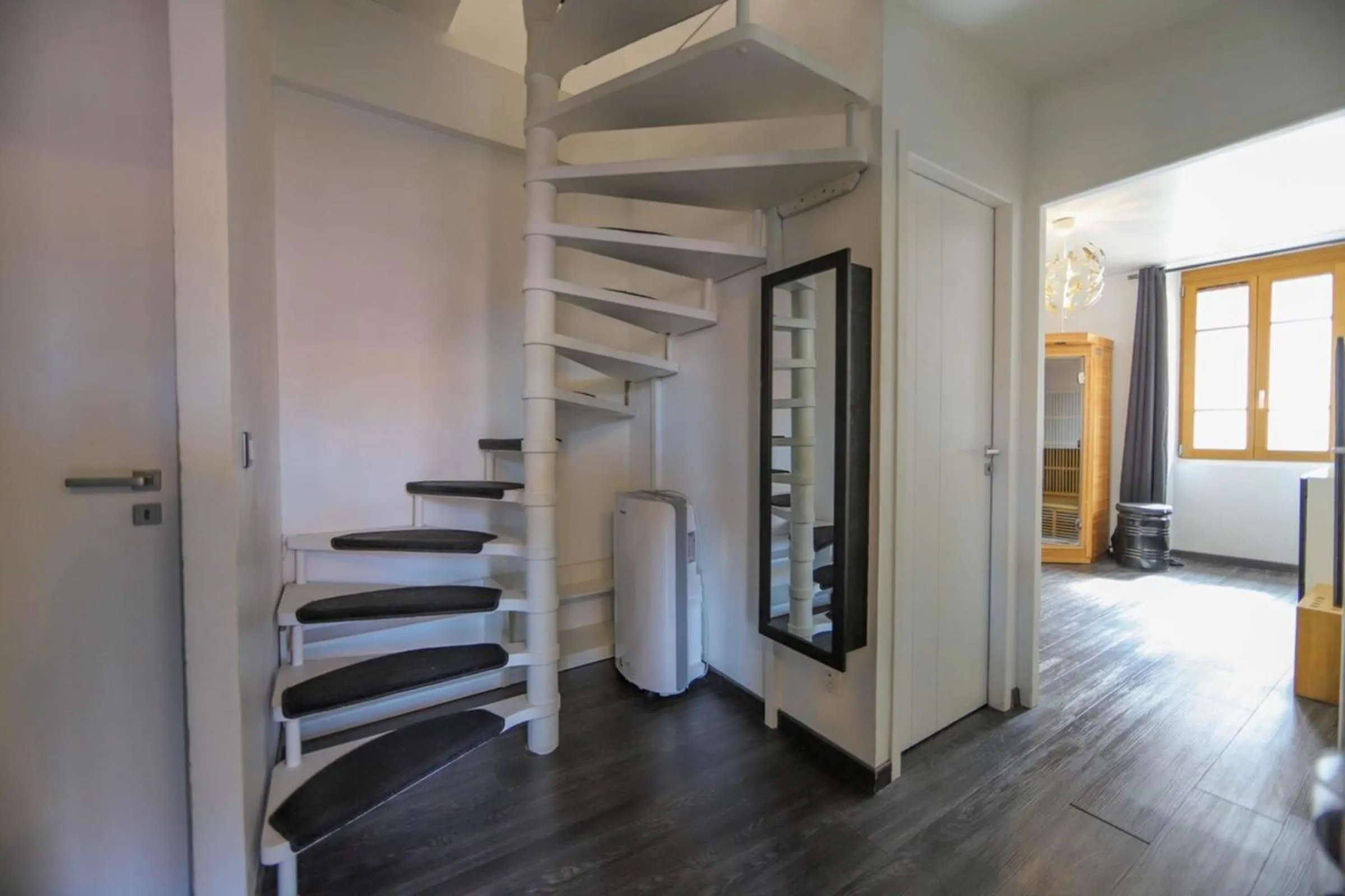 2 bd apartment with sauna in the center of Annecy