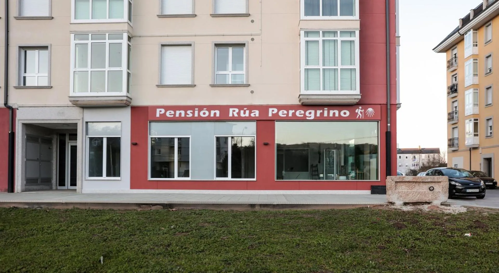 Property building in Pensión Rúa Peregrino