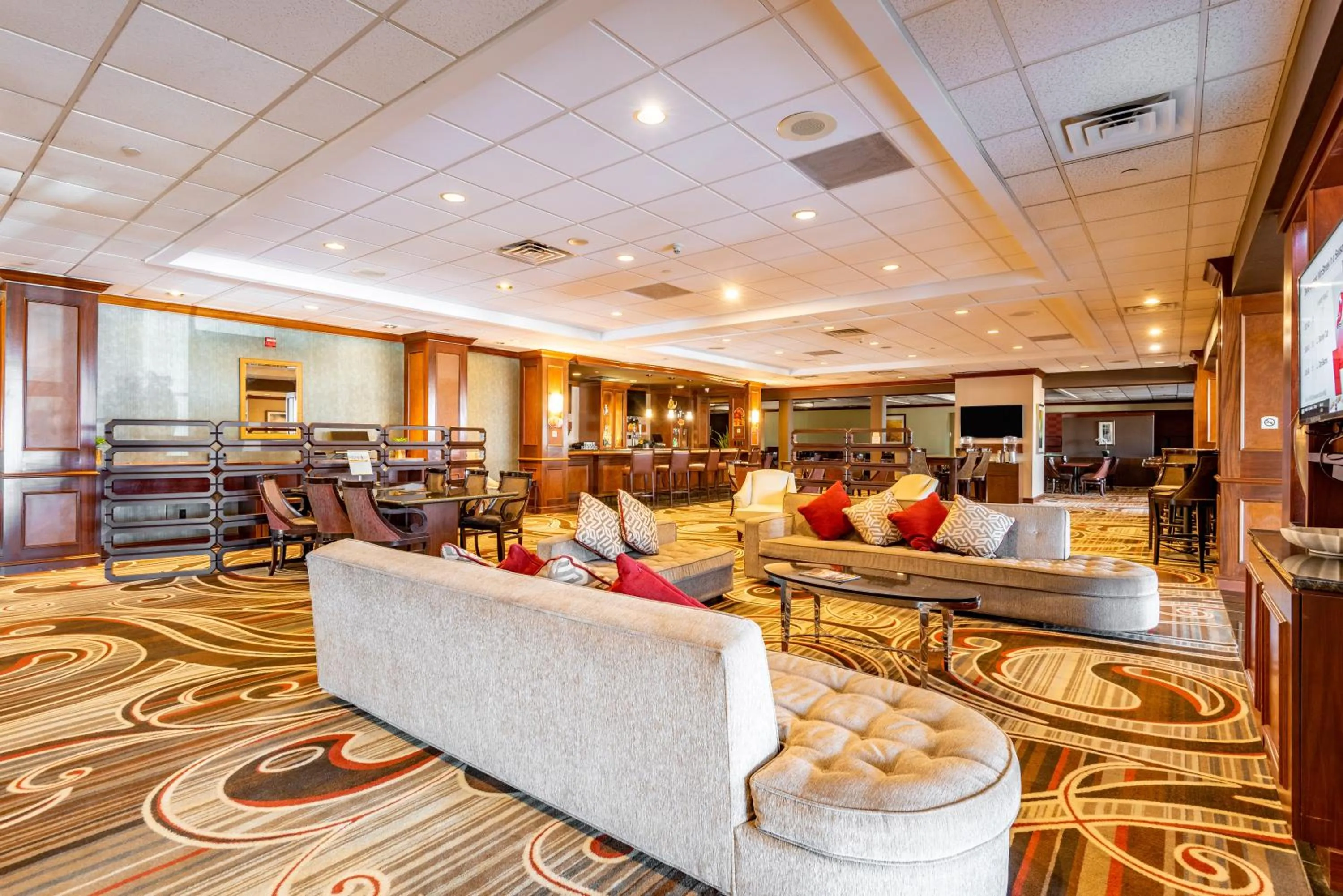 Lobby or reception in Wyndham Omaha Hotel - West Dodge