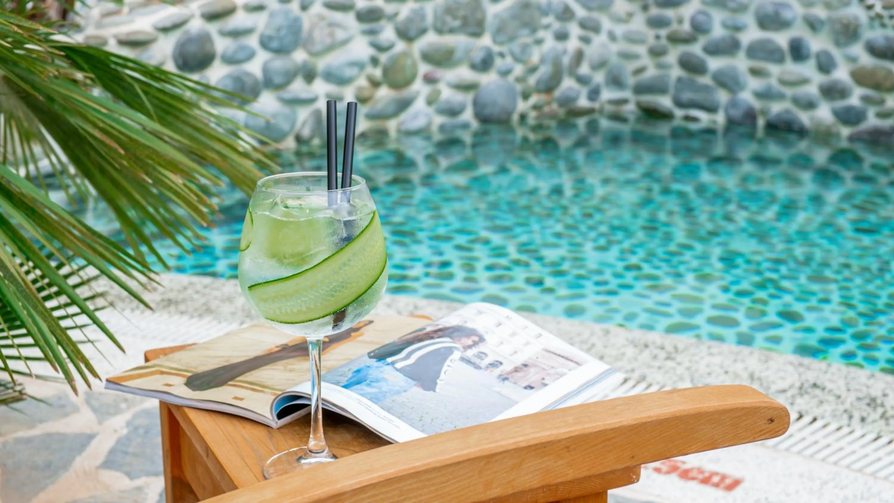 Drinks in Salonika Suites