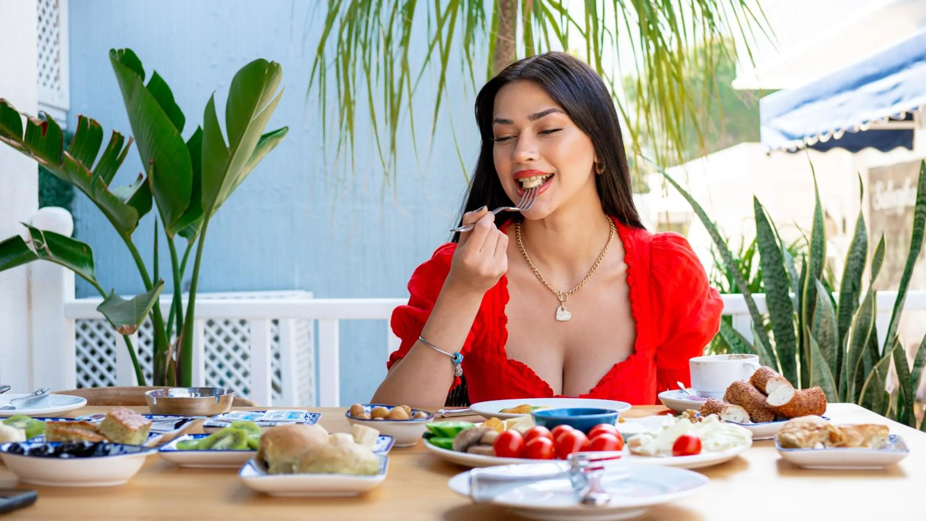 Food and drinks in Salonika Suites