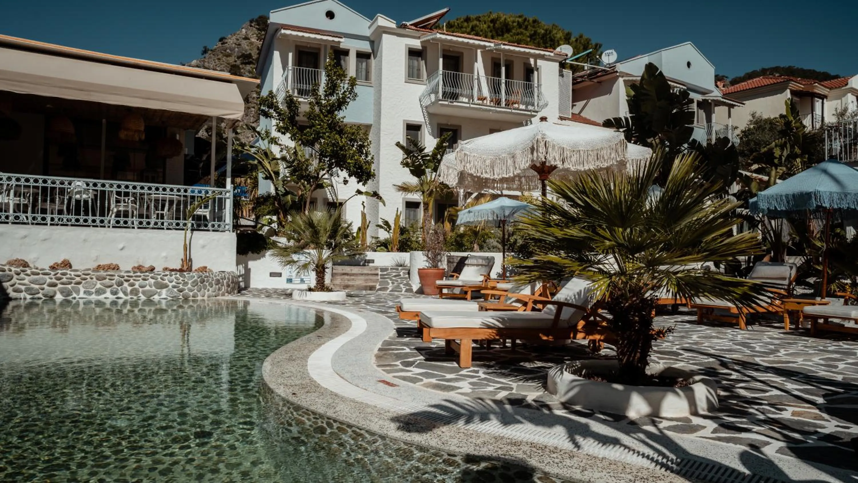 Garden in Salonika Suites