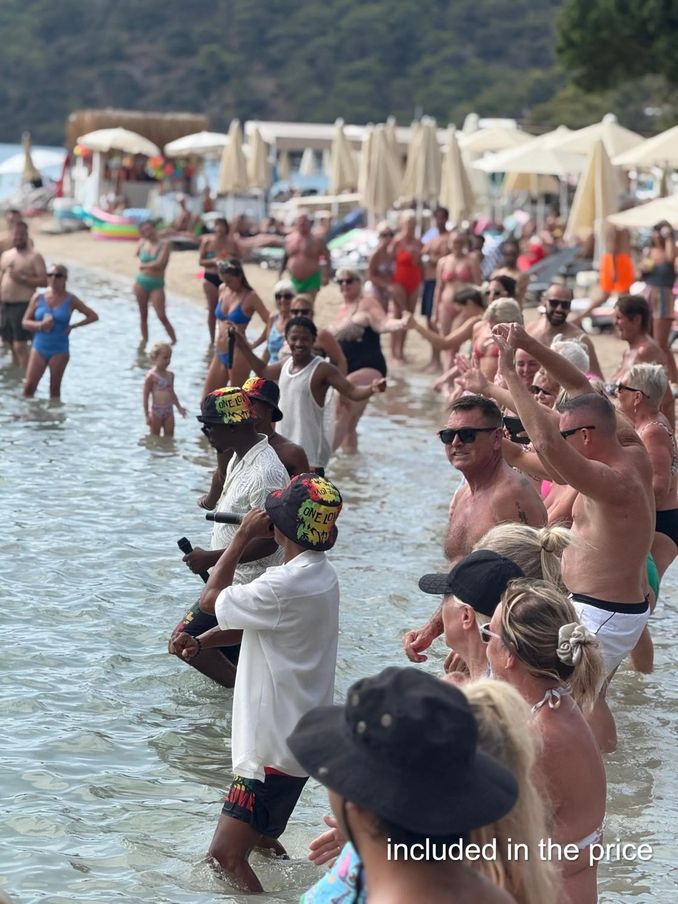 Beach in Salonika Suites