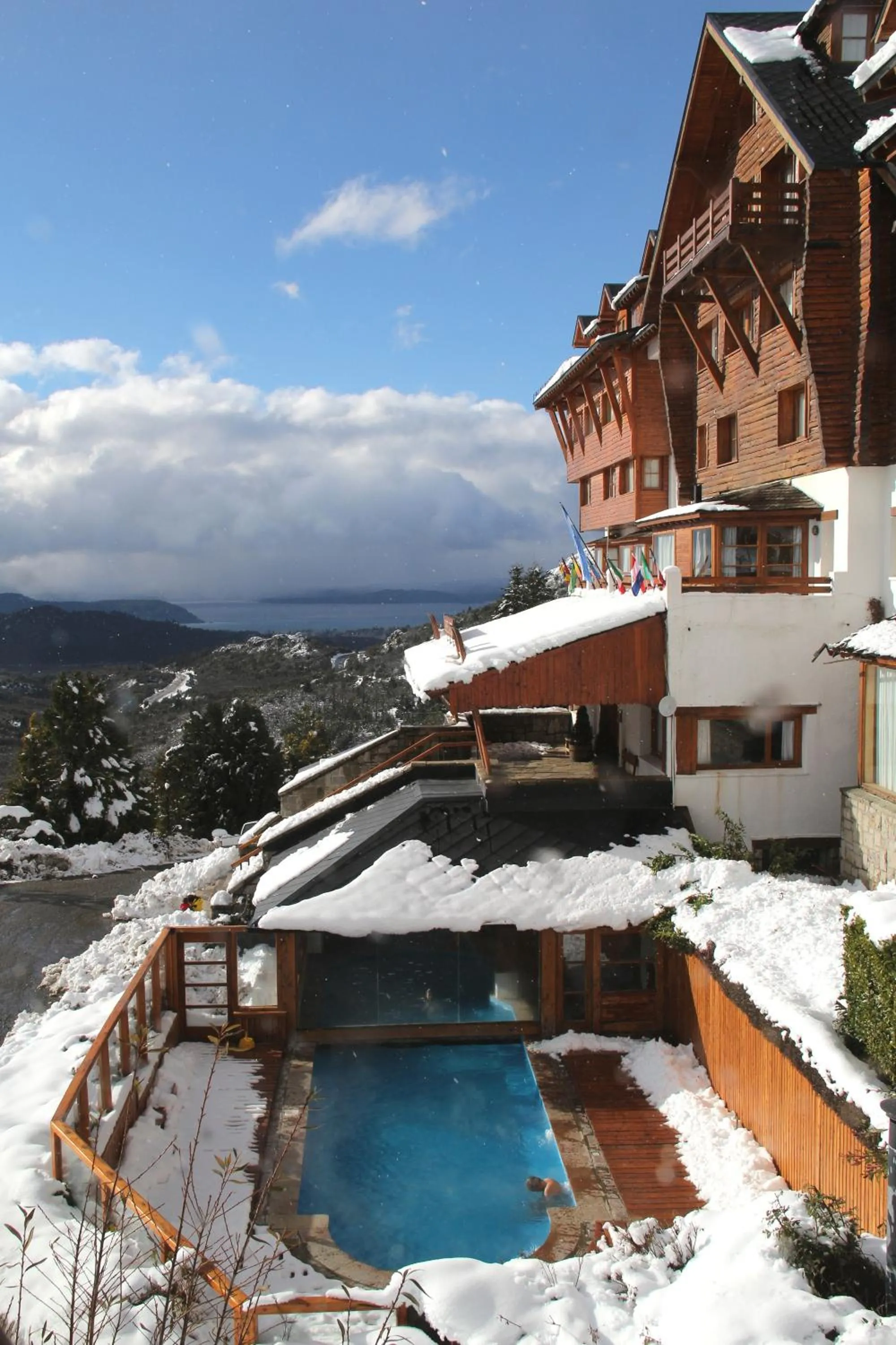 Property building in Hotel Catedral Patagonia Ski & Wellness