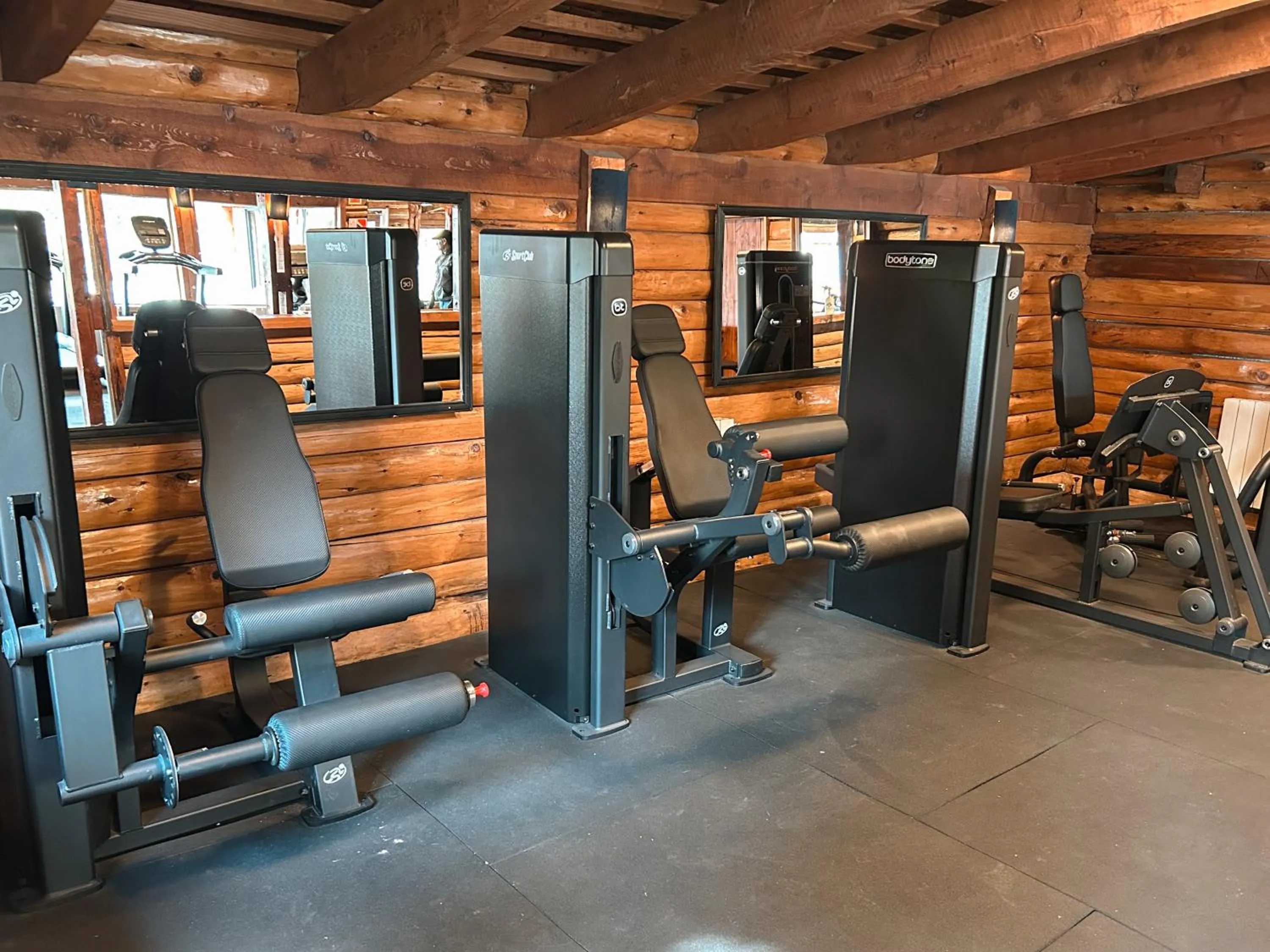 Fitness centre/facilities in Hotel Catedral Patagonia Ski & Wellness