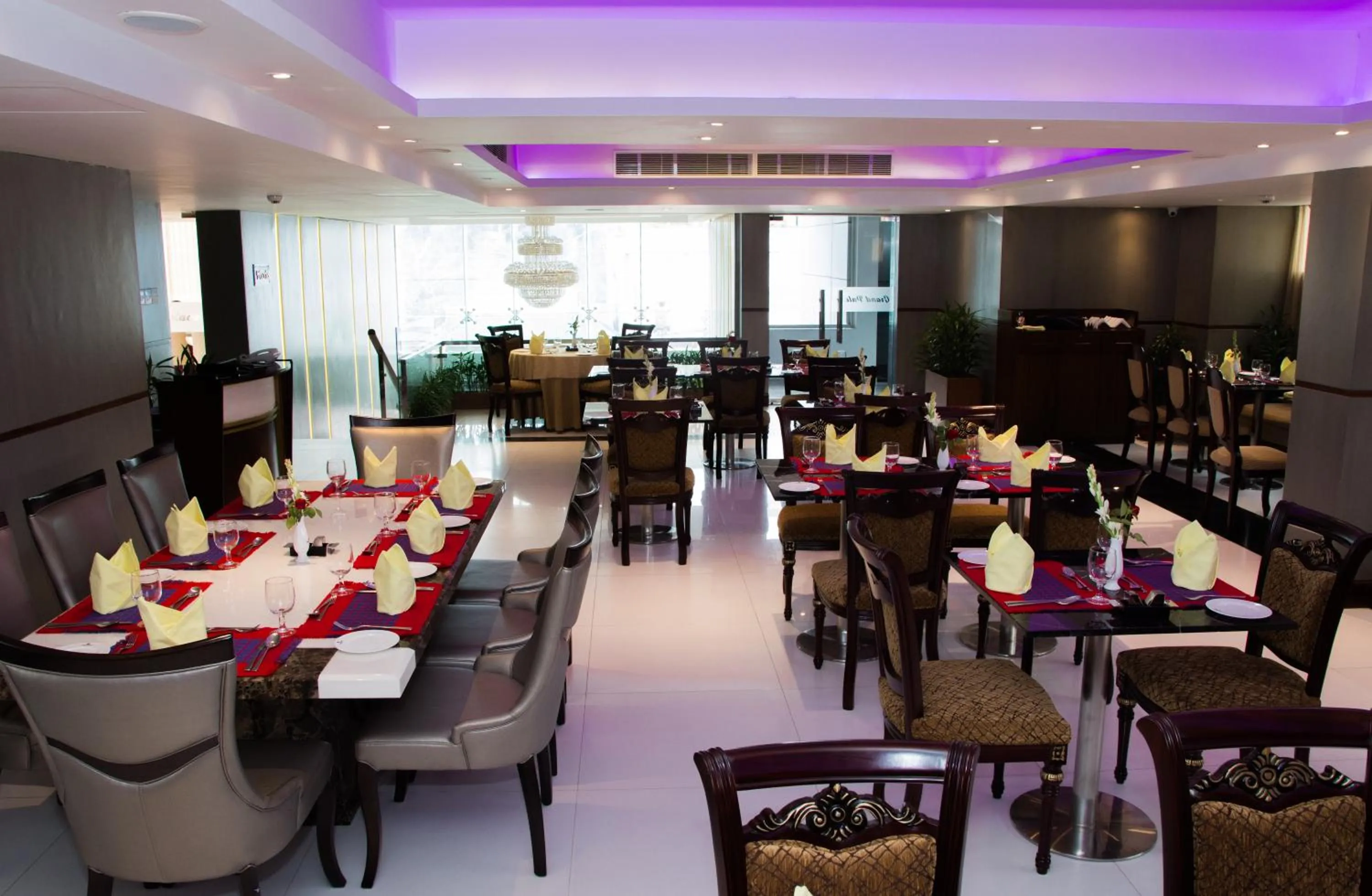 Restaurant/places to eat in Grand Palace Hotel & Resorts Rangpur