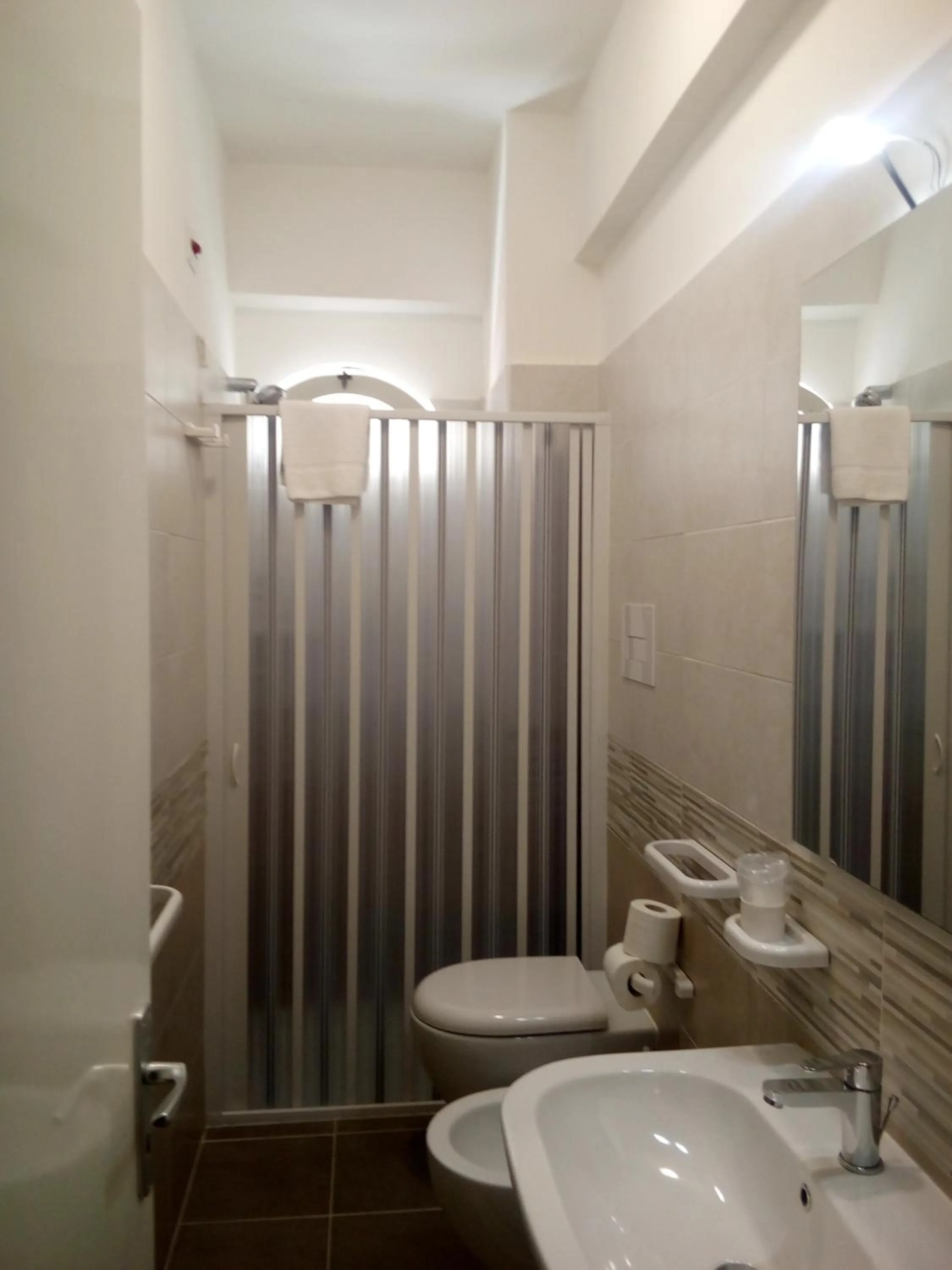 Shower in Al Saliceto Hotel