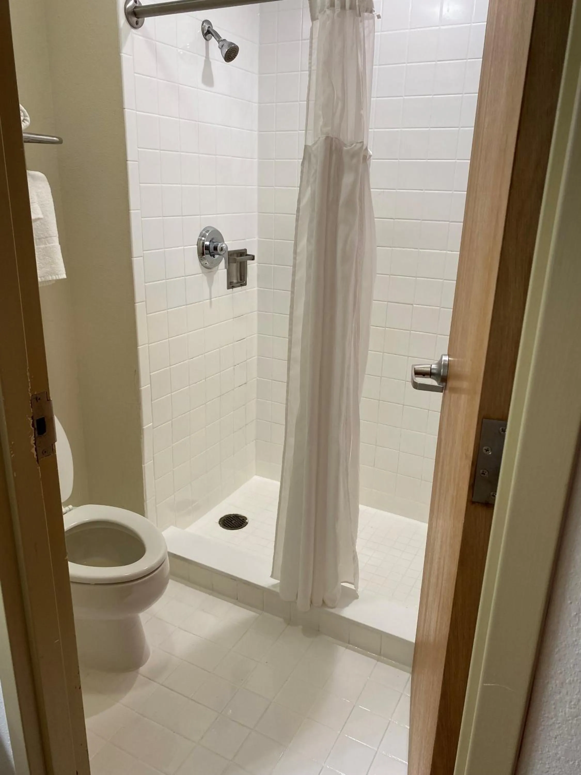 Shower in Orange County National Golf Center and Lodge