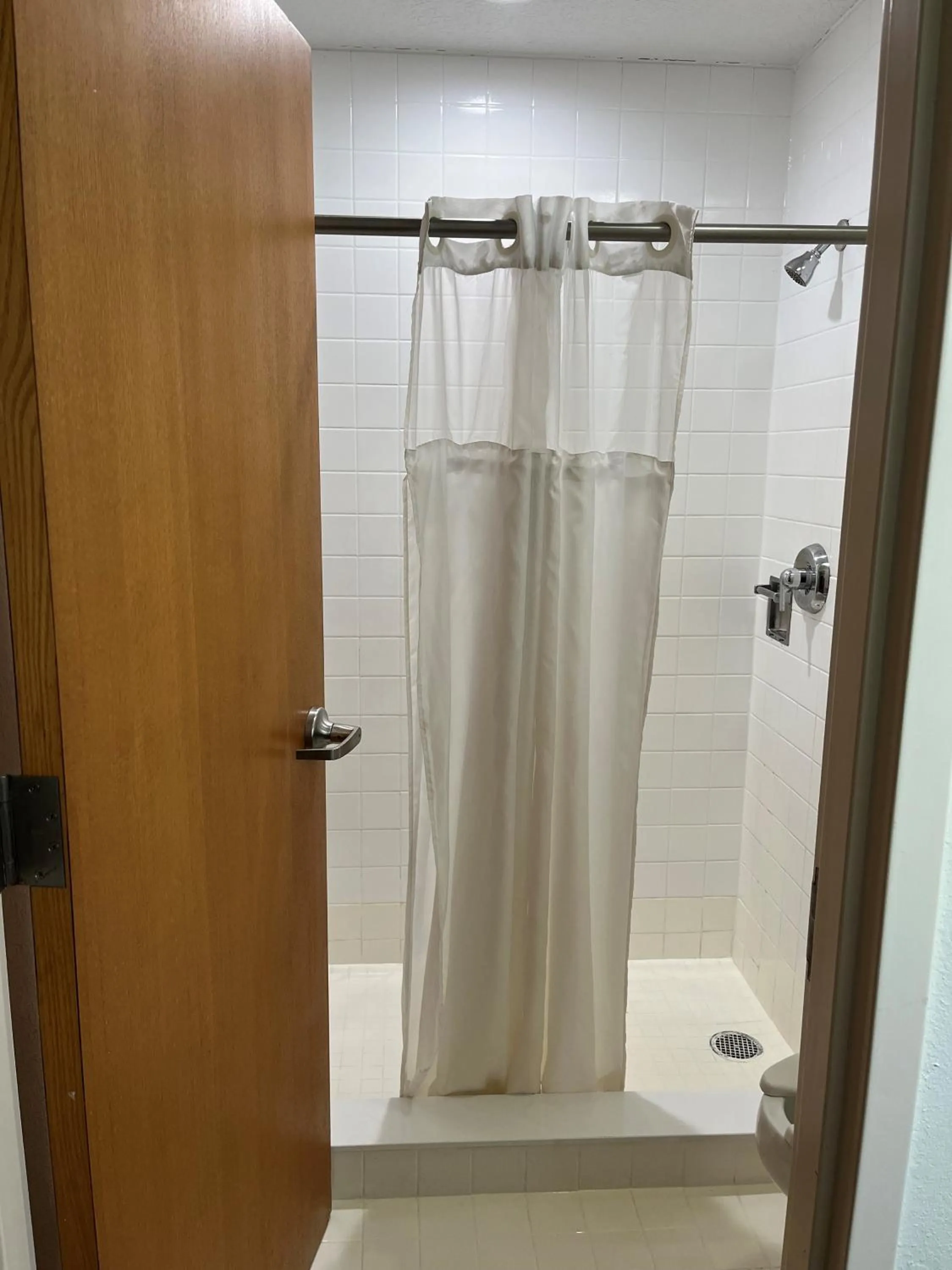 Shower in Orange County National Golf Center and Lodge