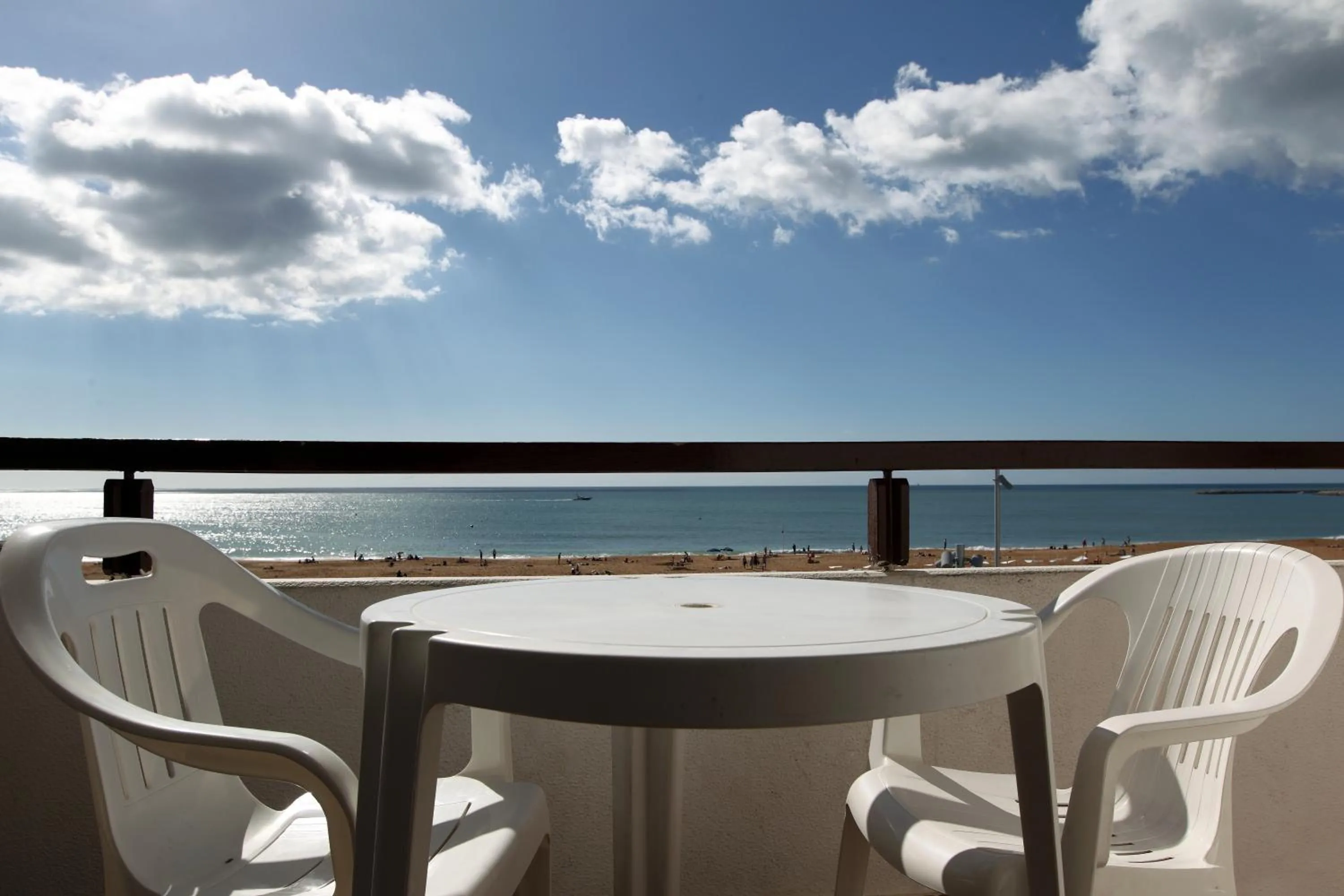 Balcony/Terrace in Edificio Albufeira Apartamentos A. Local - Albuturismo Lda