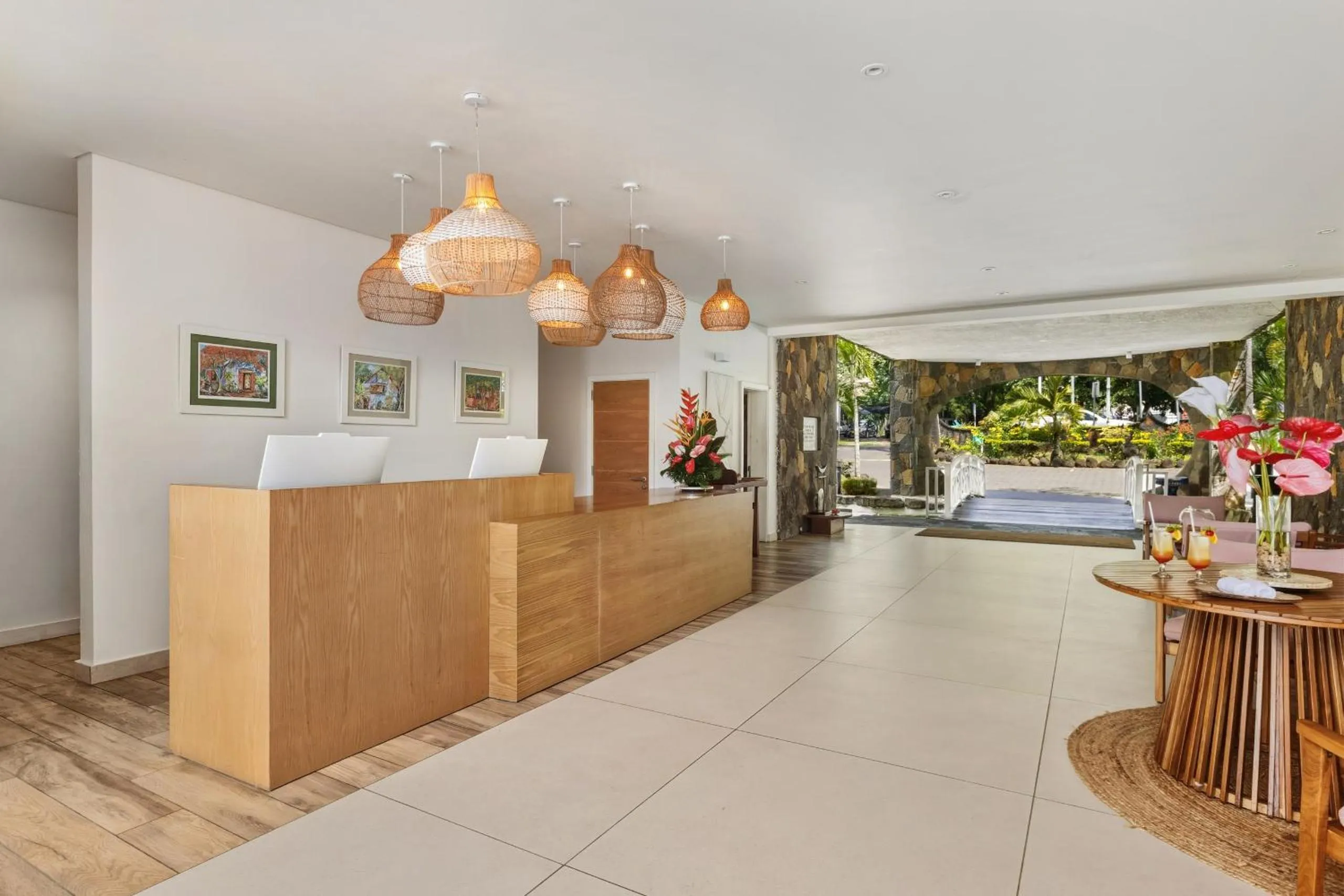 Property building in Coral Azur Beach Resort Mont Choisy