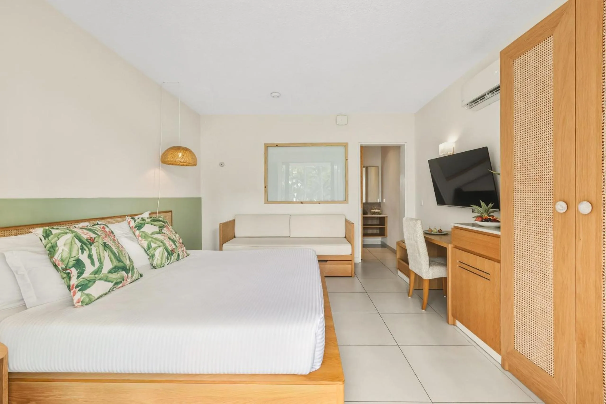 Bed in Coral Azur Beach Resort Mont Choisy