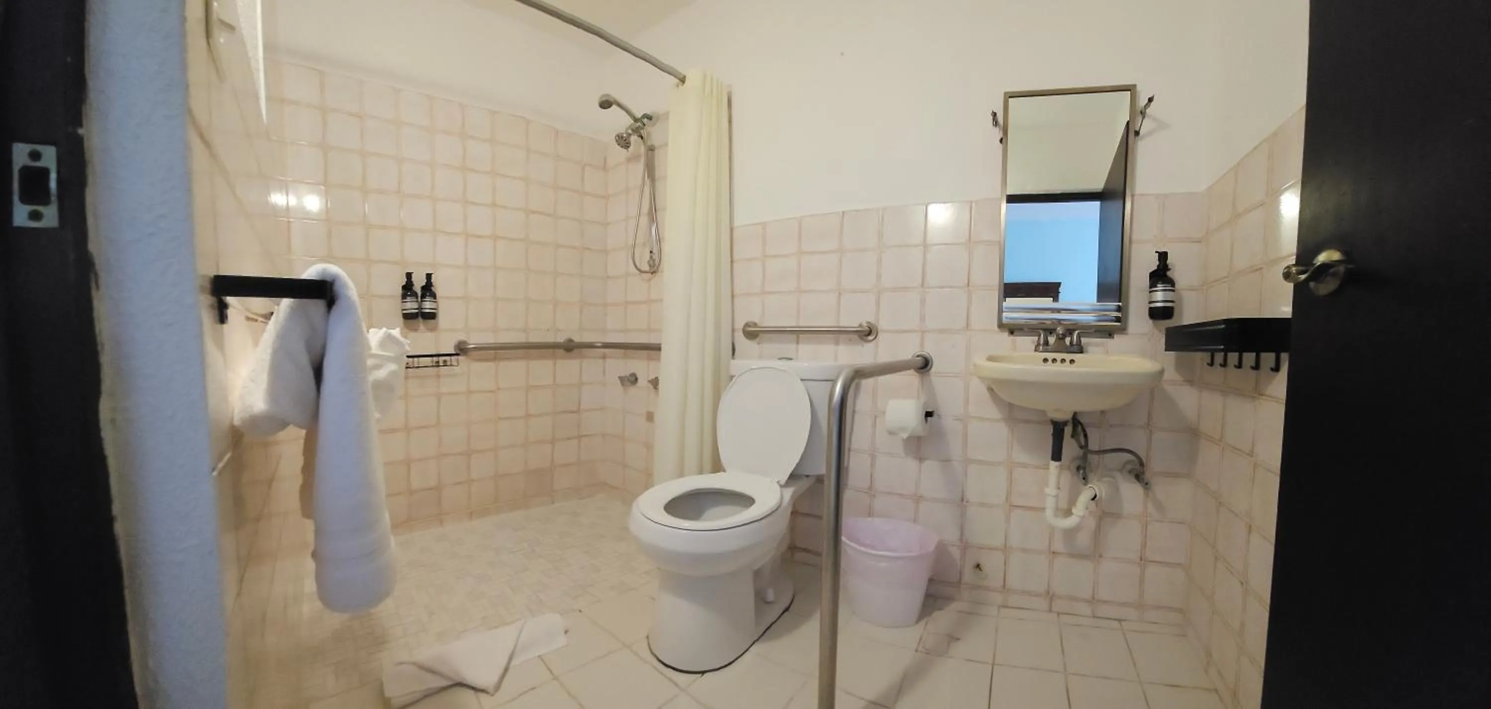 Selva Boutique Hotel - Luquillo Oceanfront Retreat - Adults Only