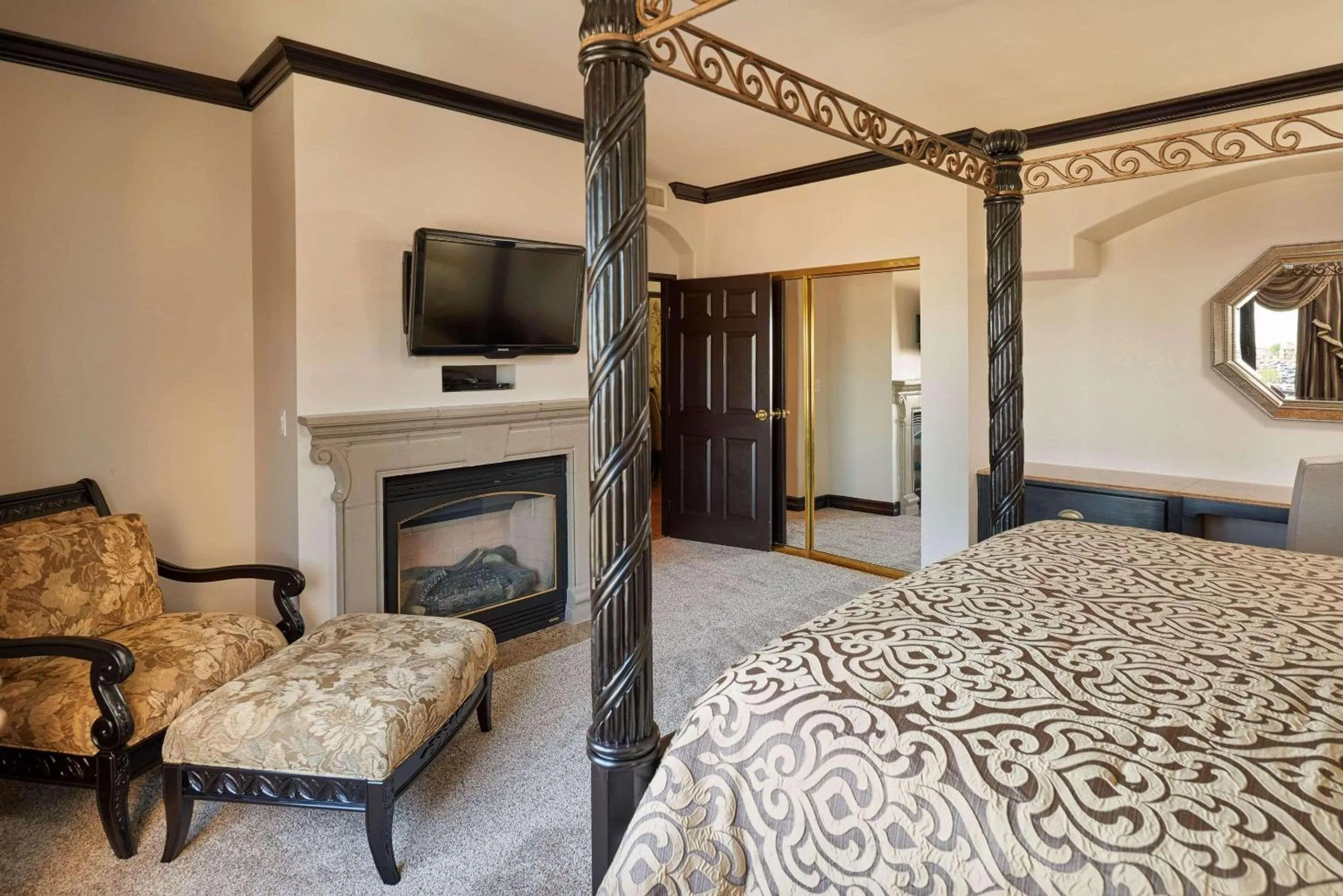 Bedroom, Bed in Radisson Hotel El Paso Airport