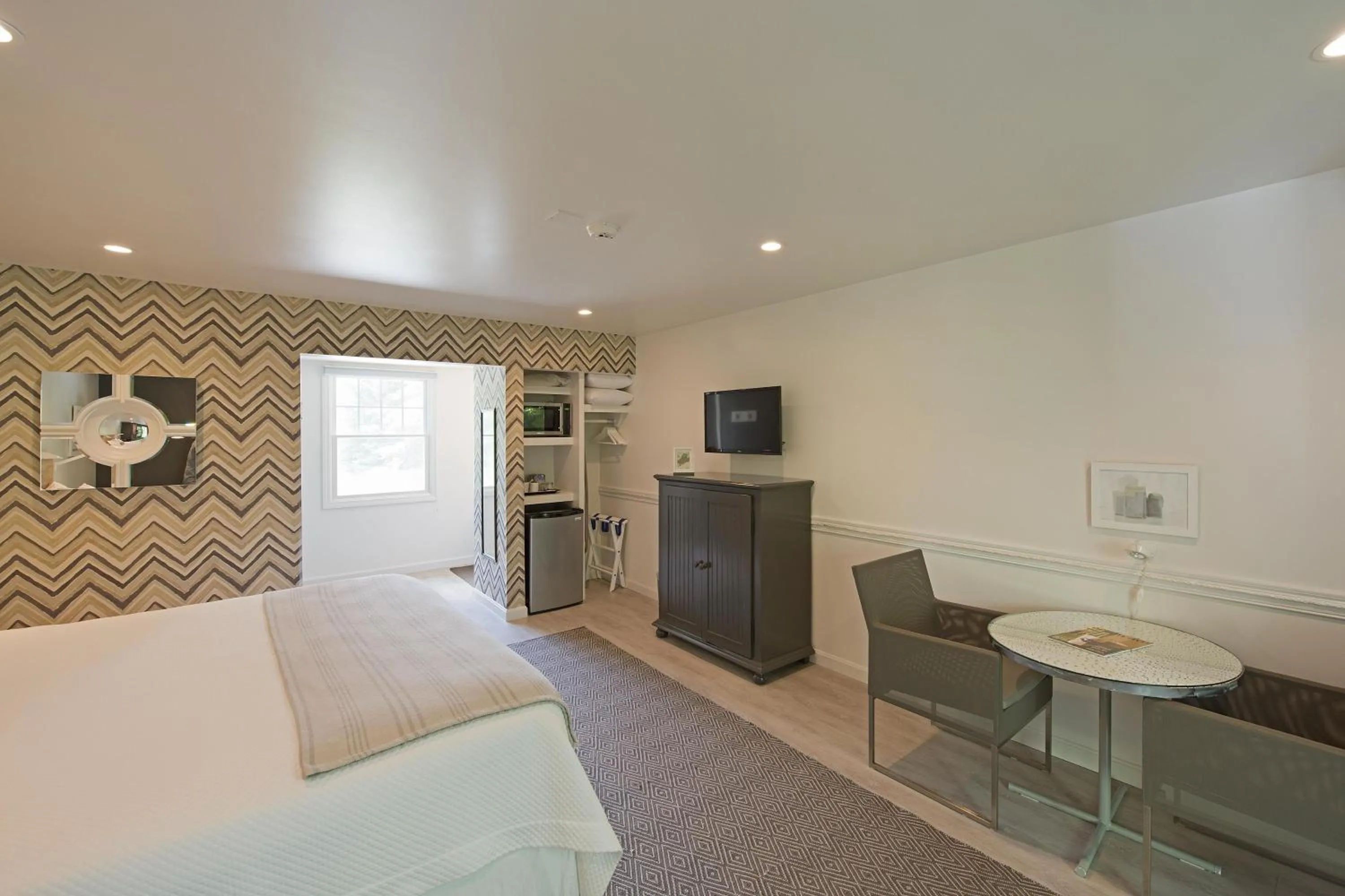 Bedroom, Bed in The Lodge on the Cove