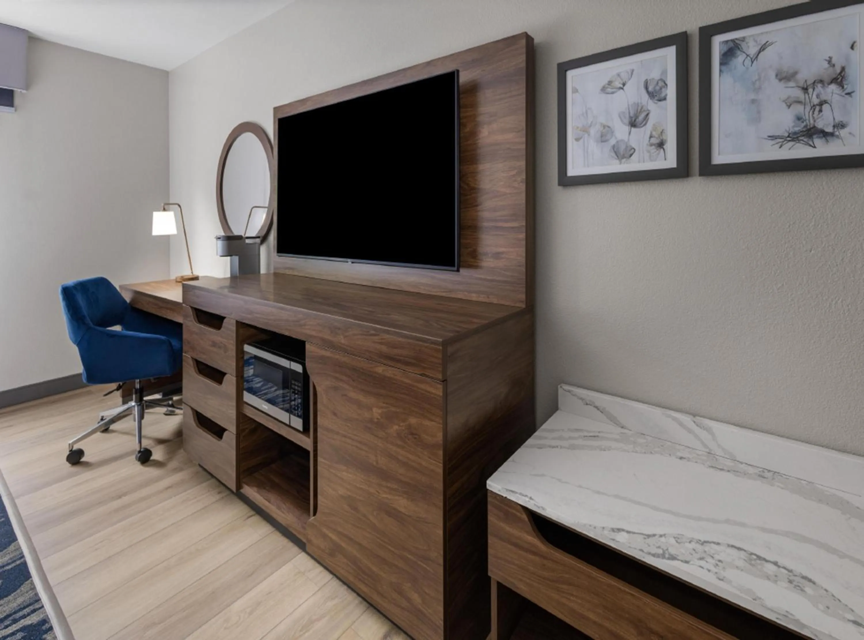 Bedroom, Bed in Hampton Inn & Suites Richmond Glenside