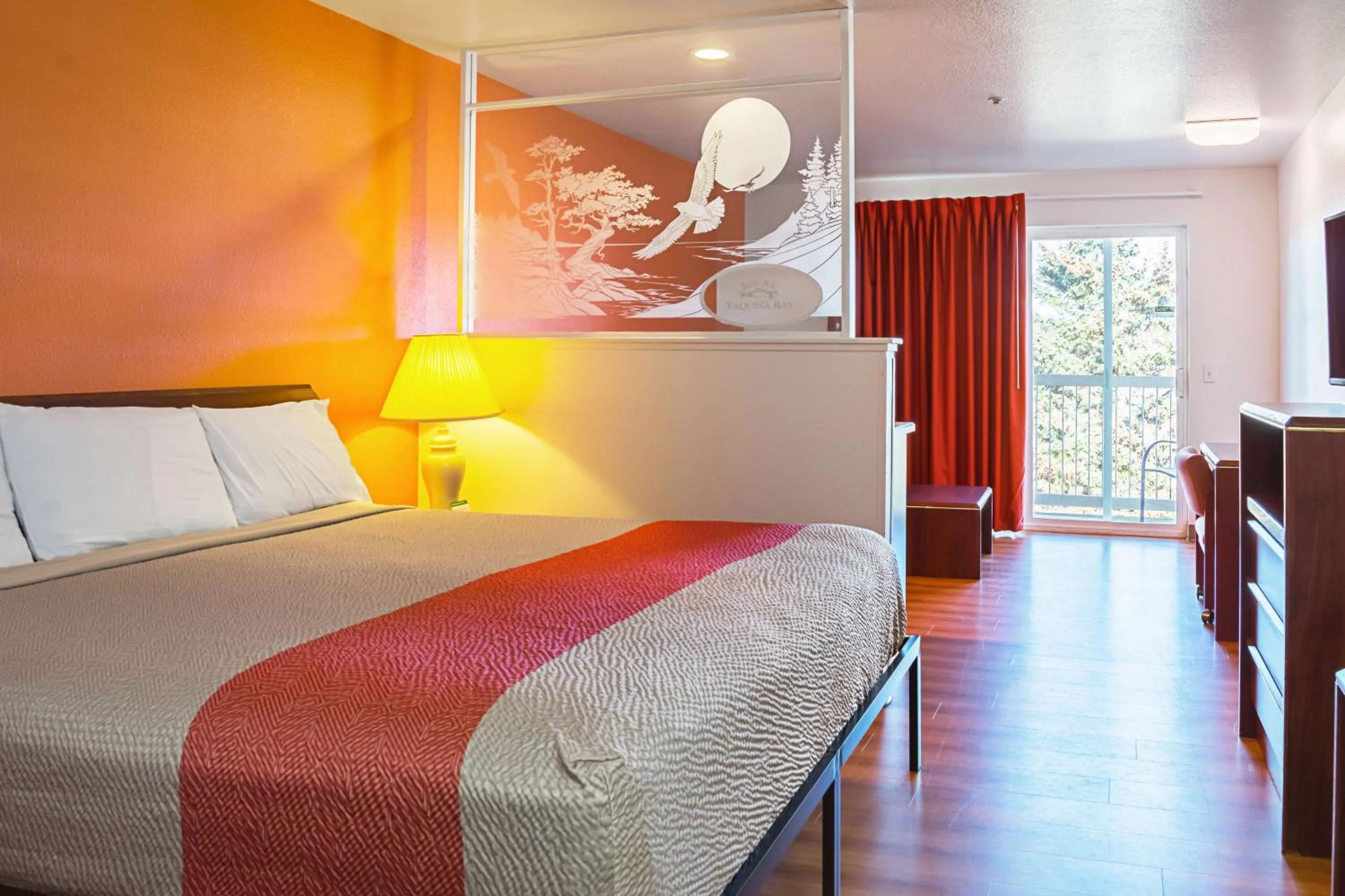 Bedroom, Bed in Motel 6-Newport, OR