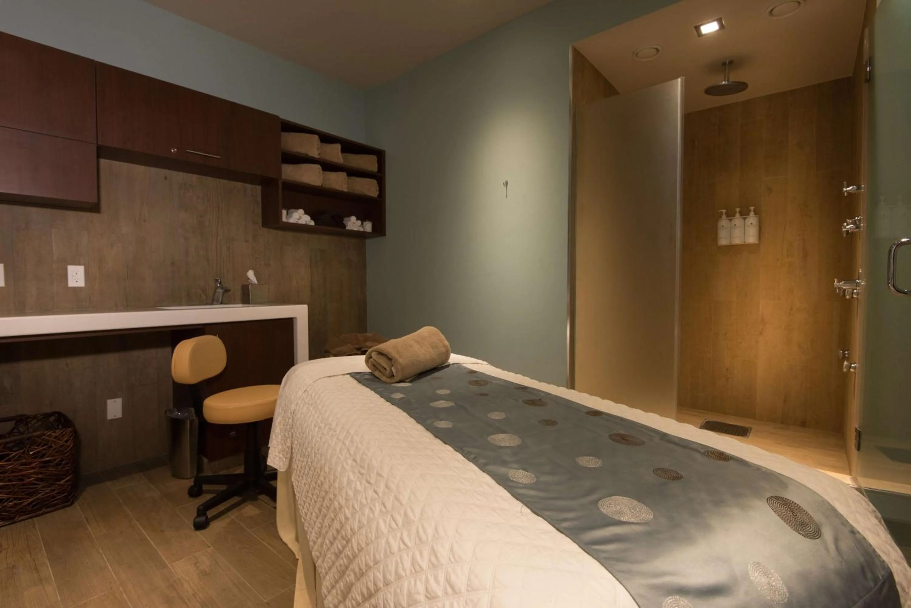 Sports, Bed in Hilton Barbados Resort