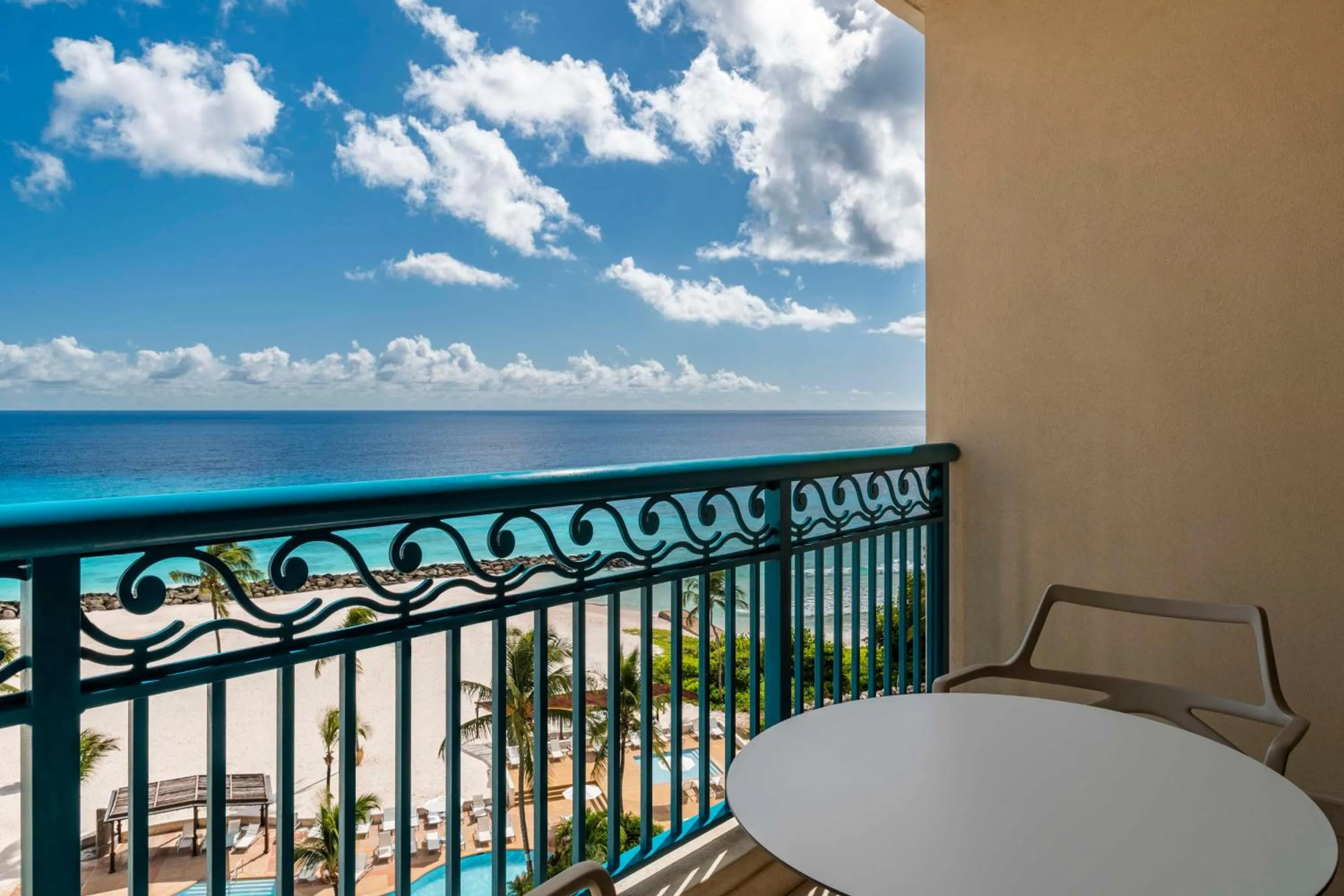Living room in Hilton Barbados Resort