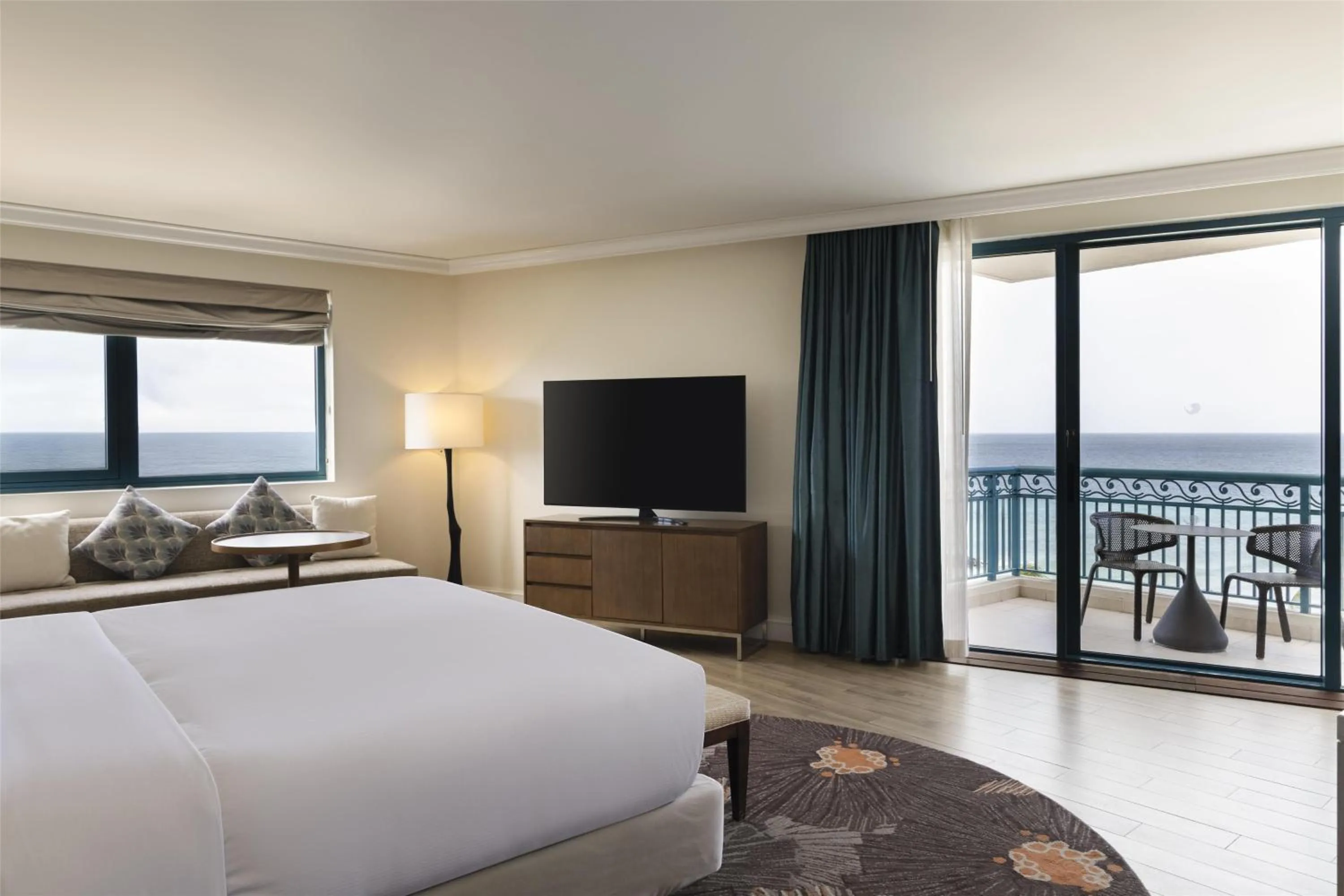 Bed in Hilton Barbados Resort