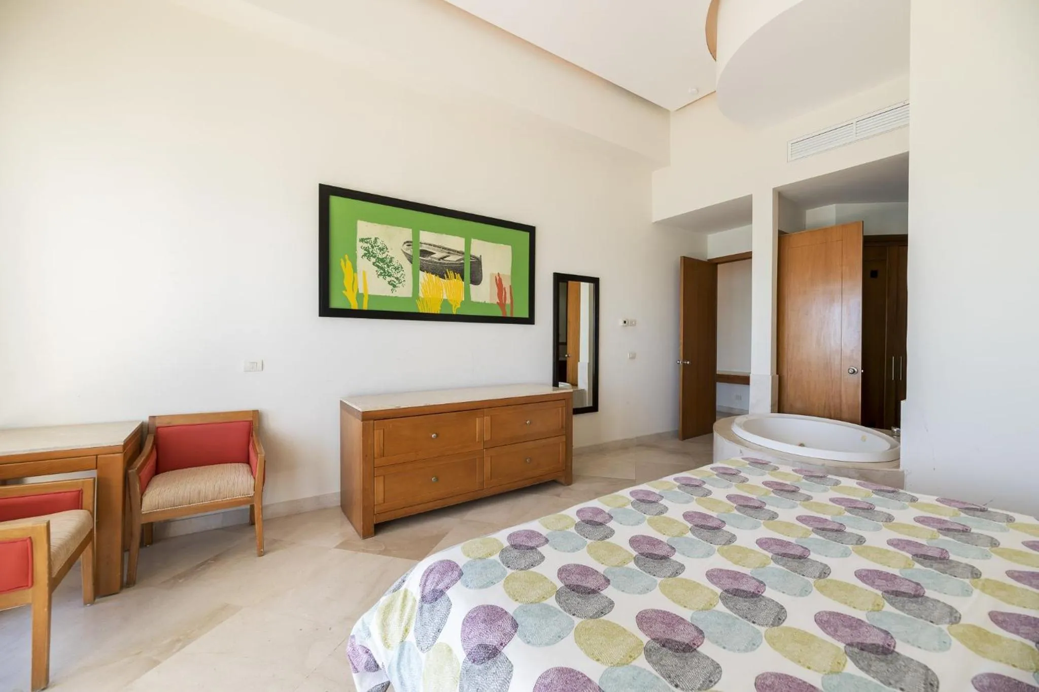 Bedroom, Bed in Luna Blanca Penthouse by Kivoya