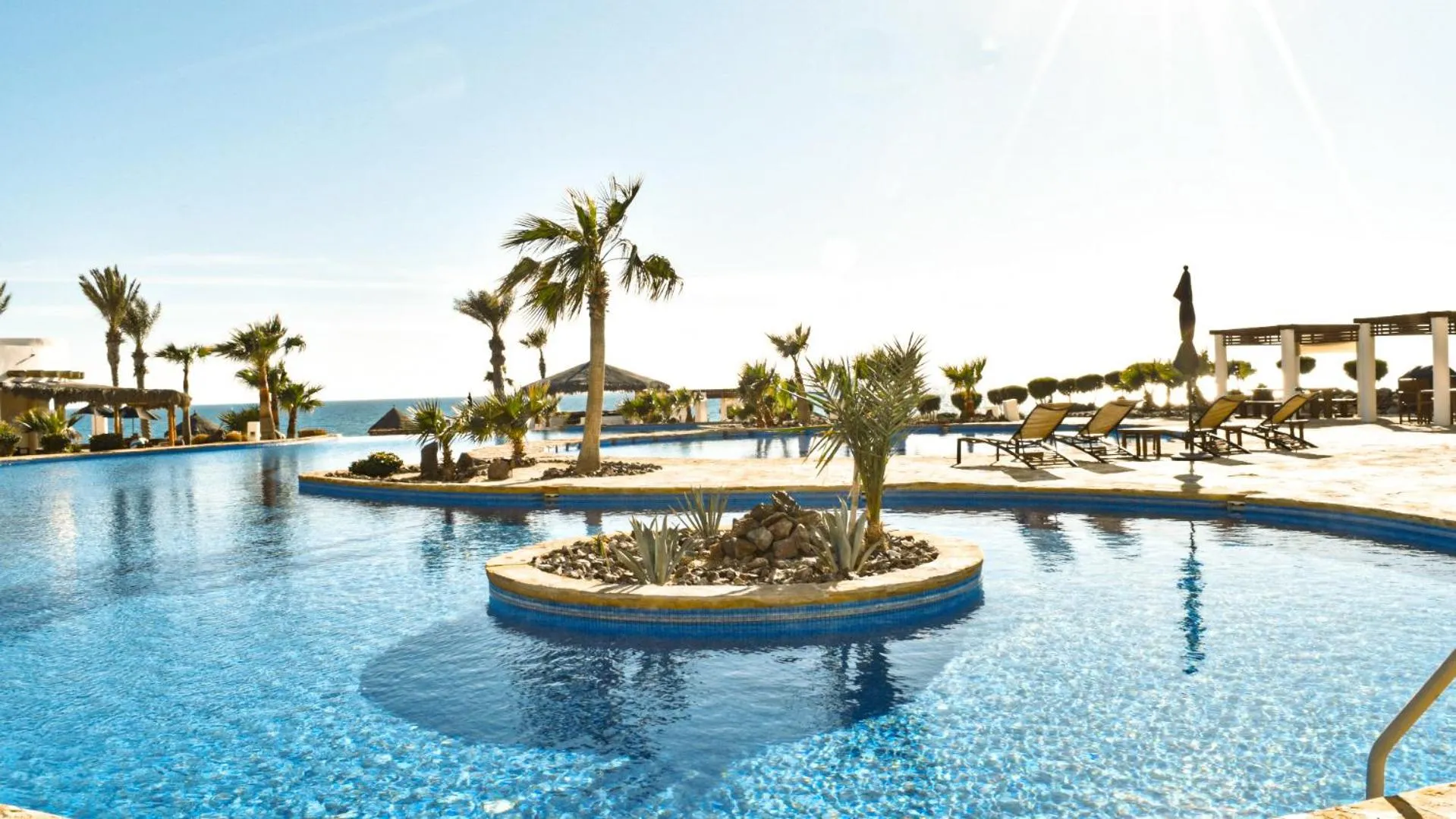 Beach in Luna Blanca Penthouse by Kivoya