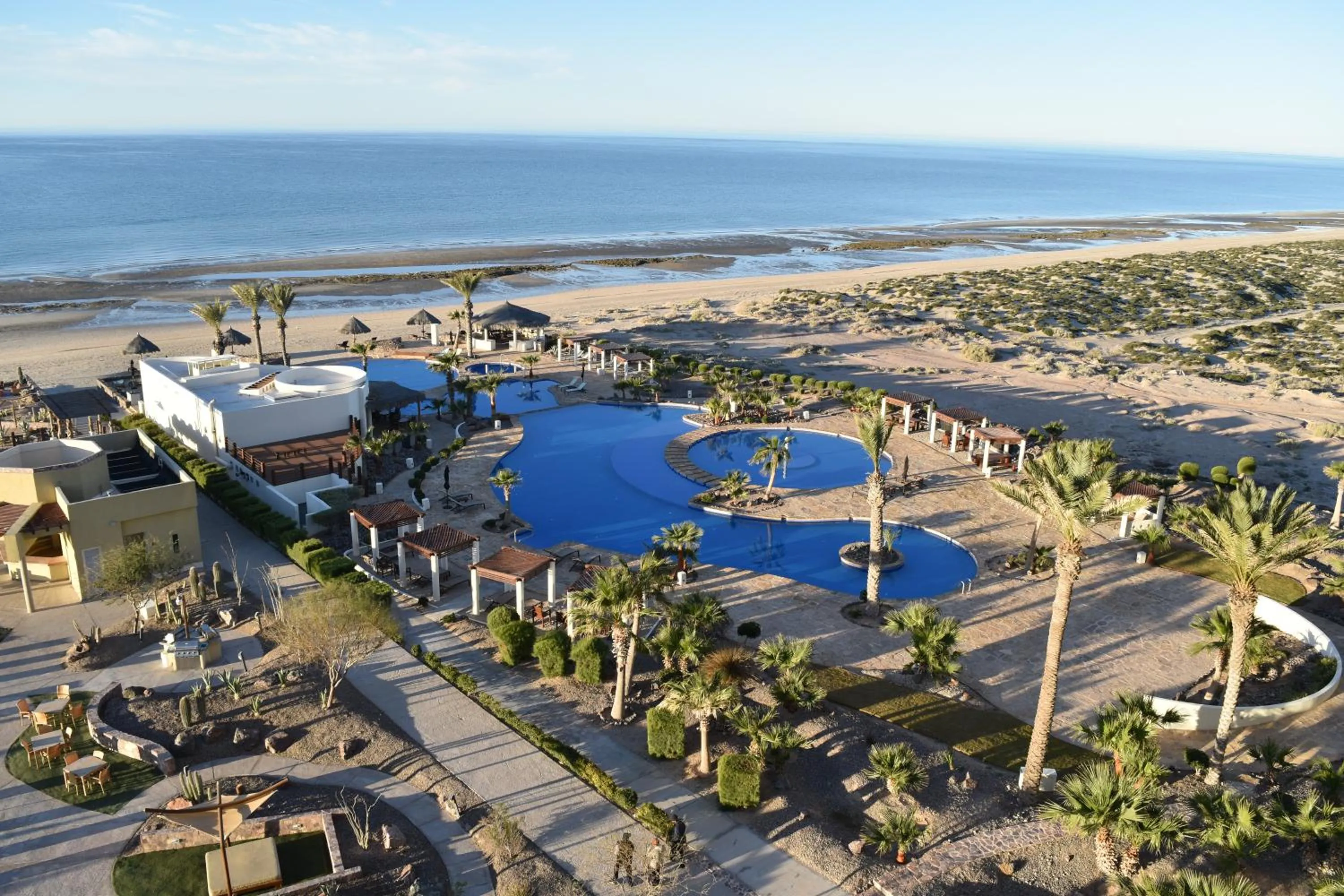 Bird's eye view in Luna Blanca Penthouse by Kivoya