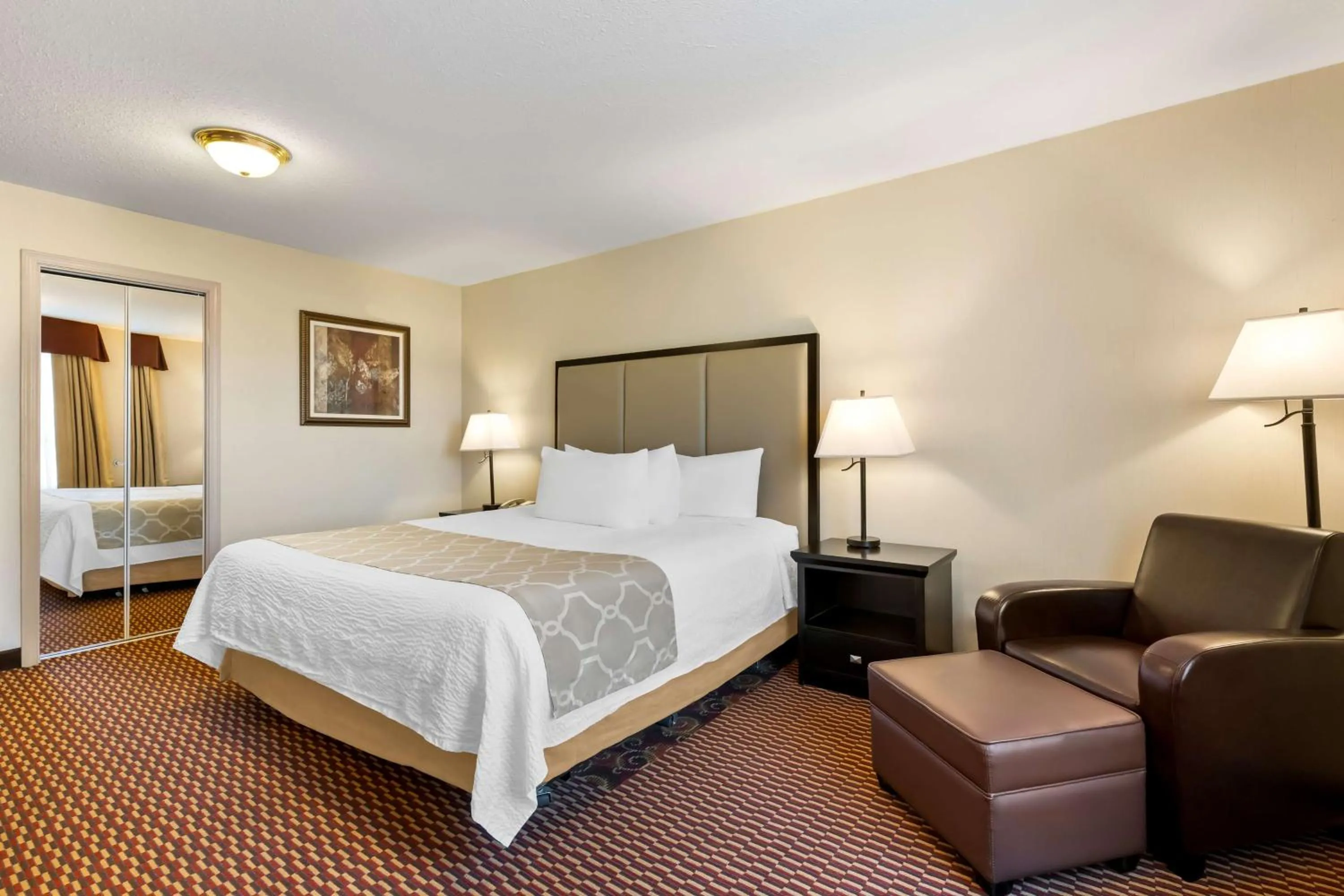 Bedroom, Bed in Best Western of Olds