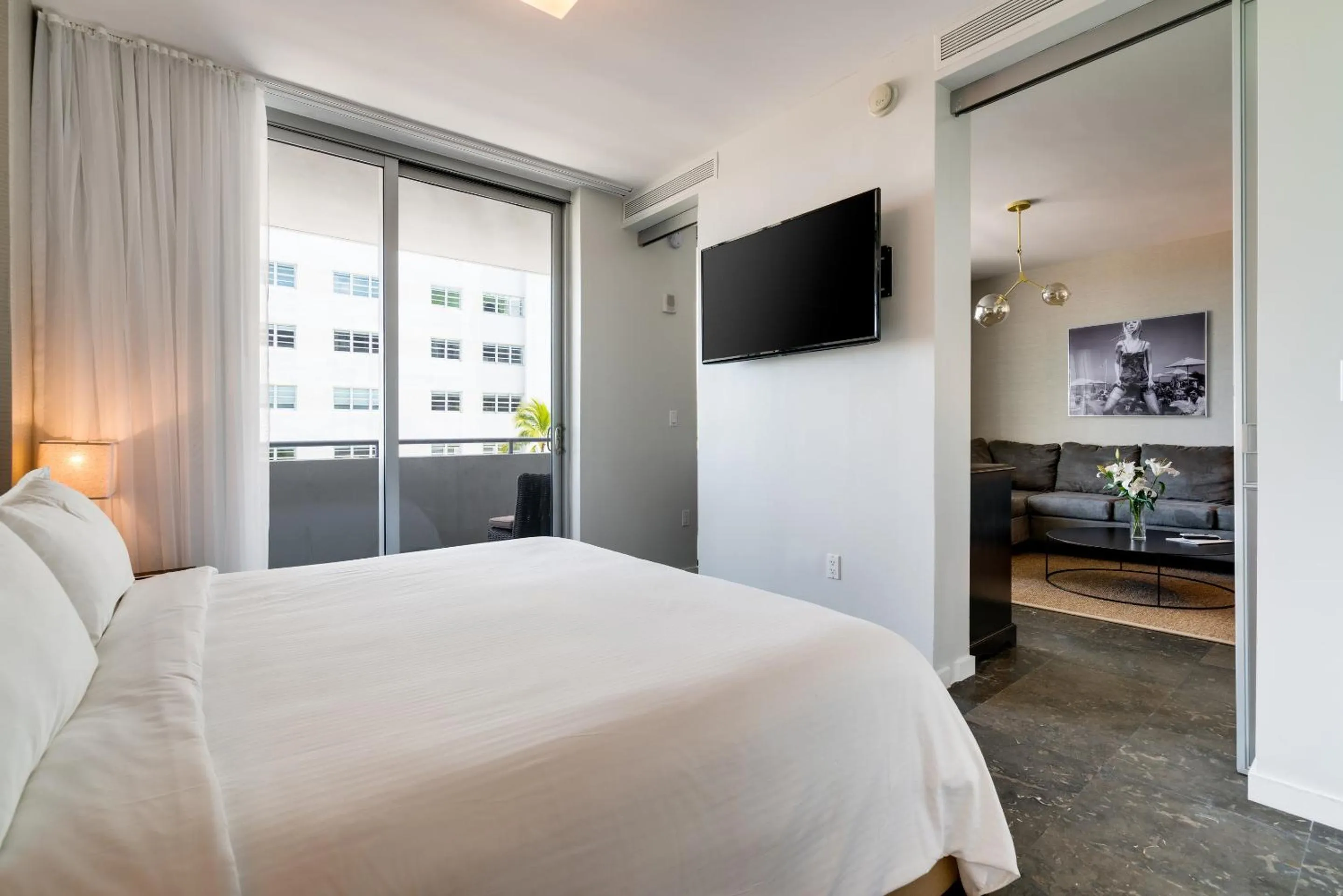 Bedroom, Bed in Boulan South Beach