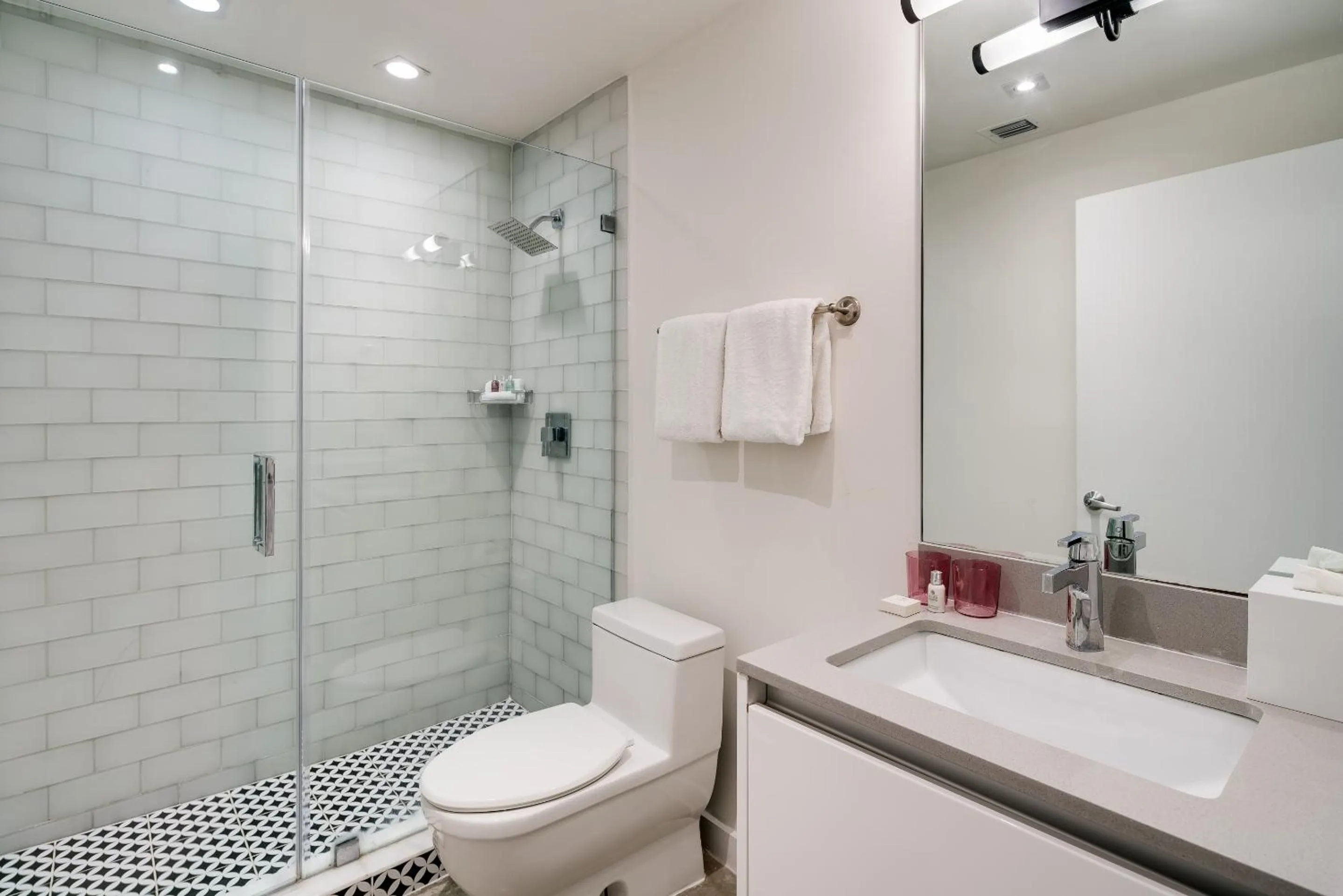 Bathroom in Boulan South Beach