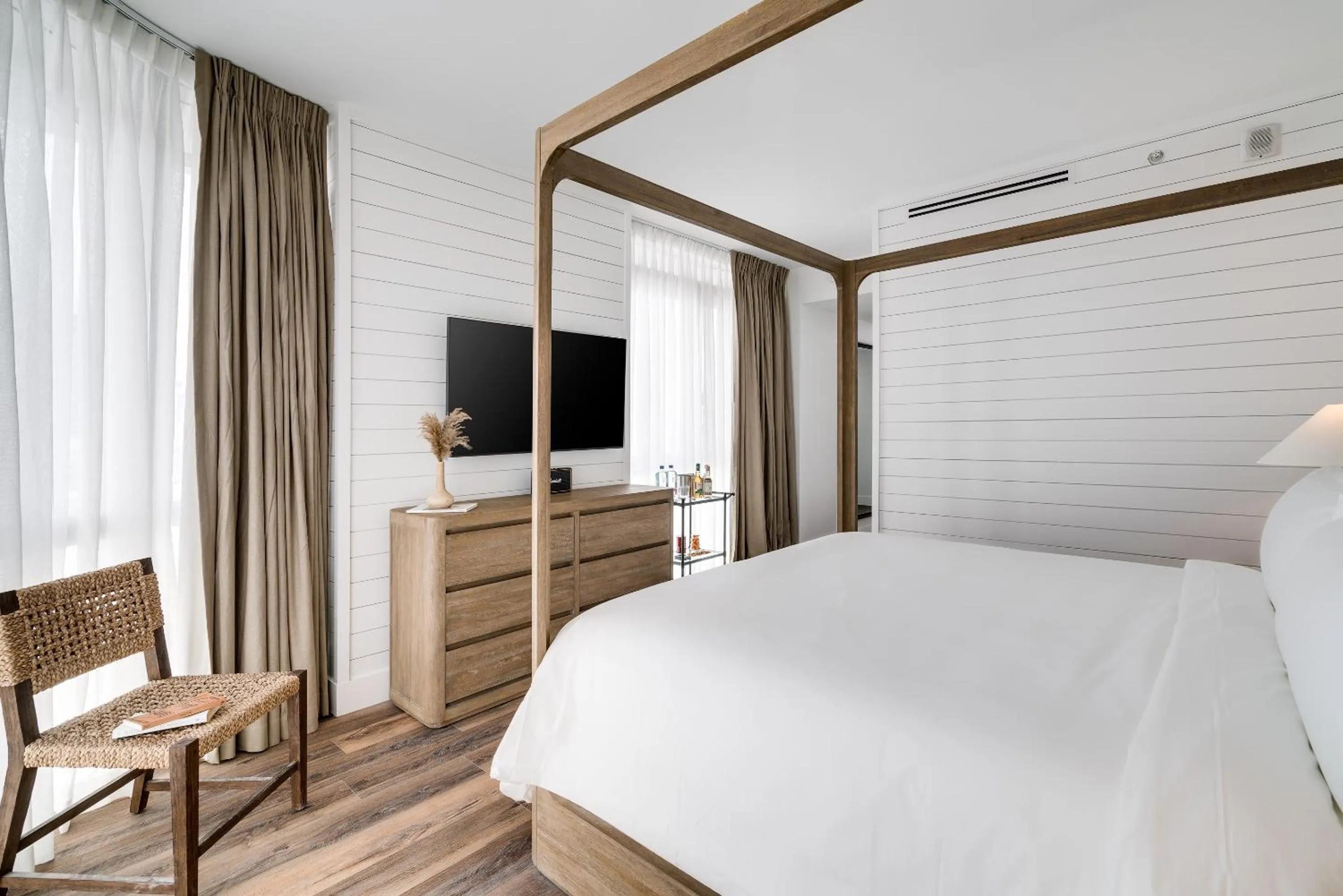 Bedroom, Bed in Boulan South Beach