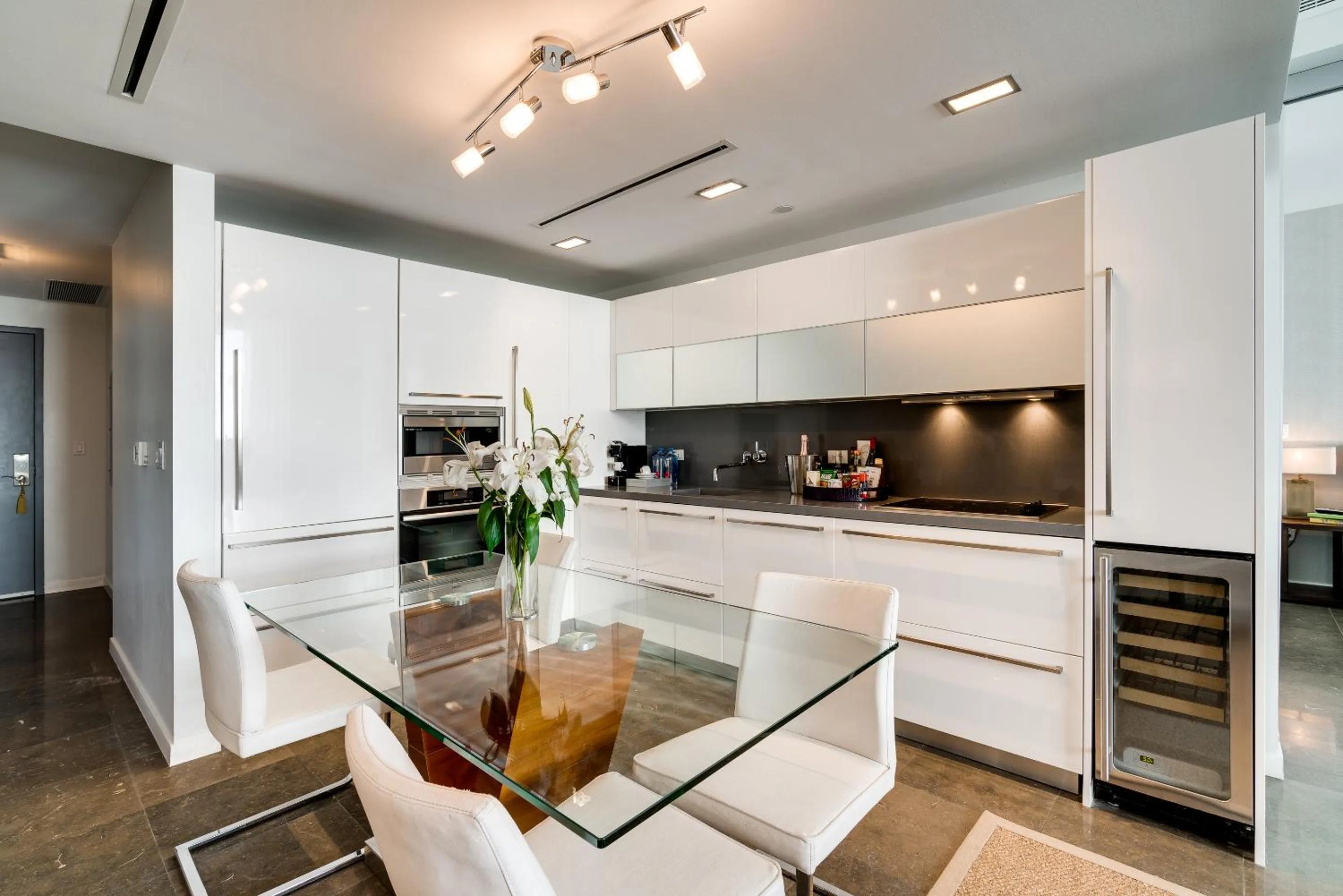 Kitchen or kitchenette in Boulan South Beach