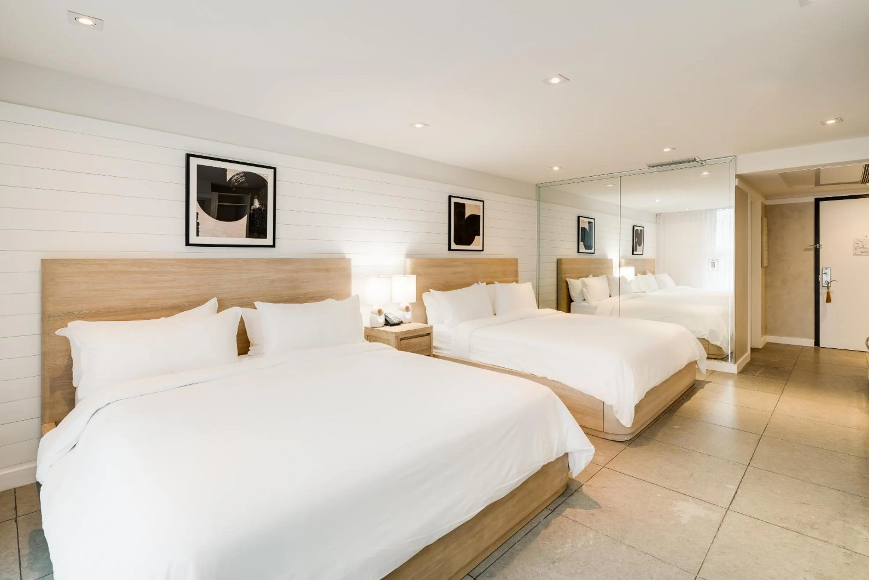 Bedroom, Bed in Boulan South Beach