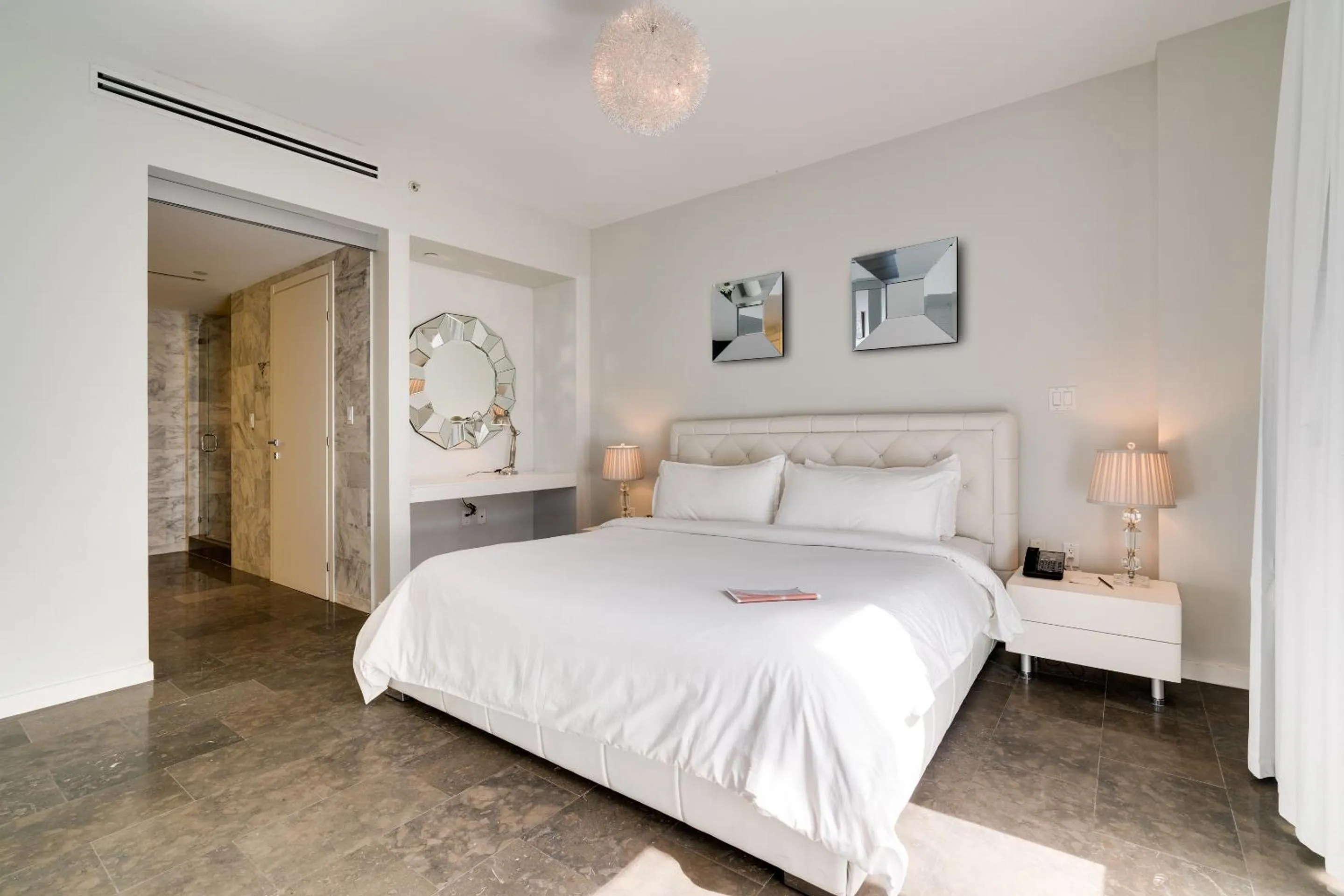 Bed in Boulan South Beach