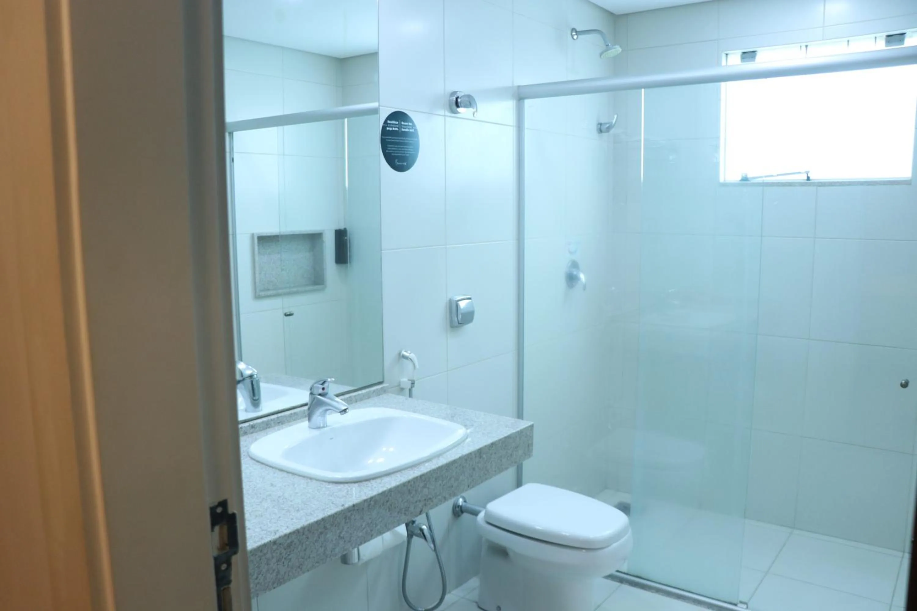 Shower in Indaiá Park Hotel