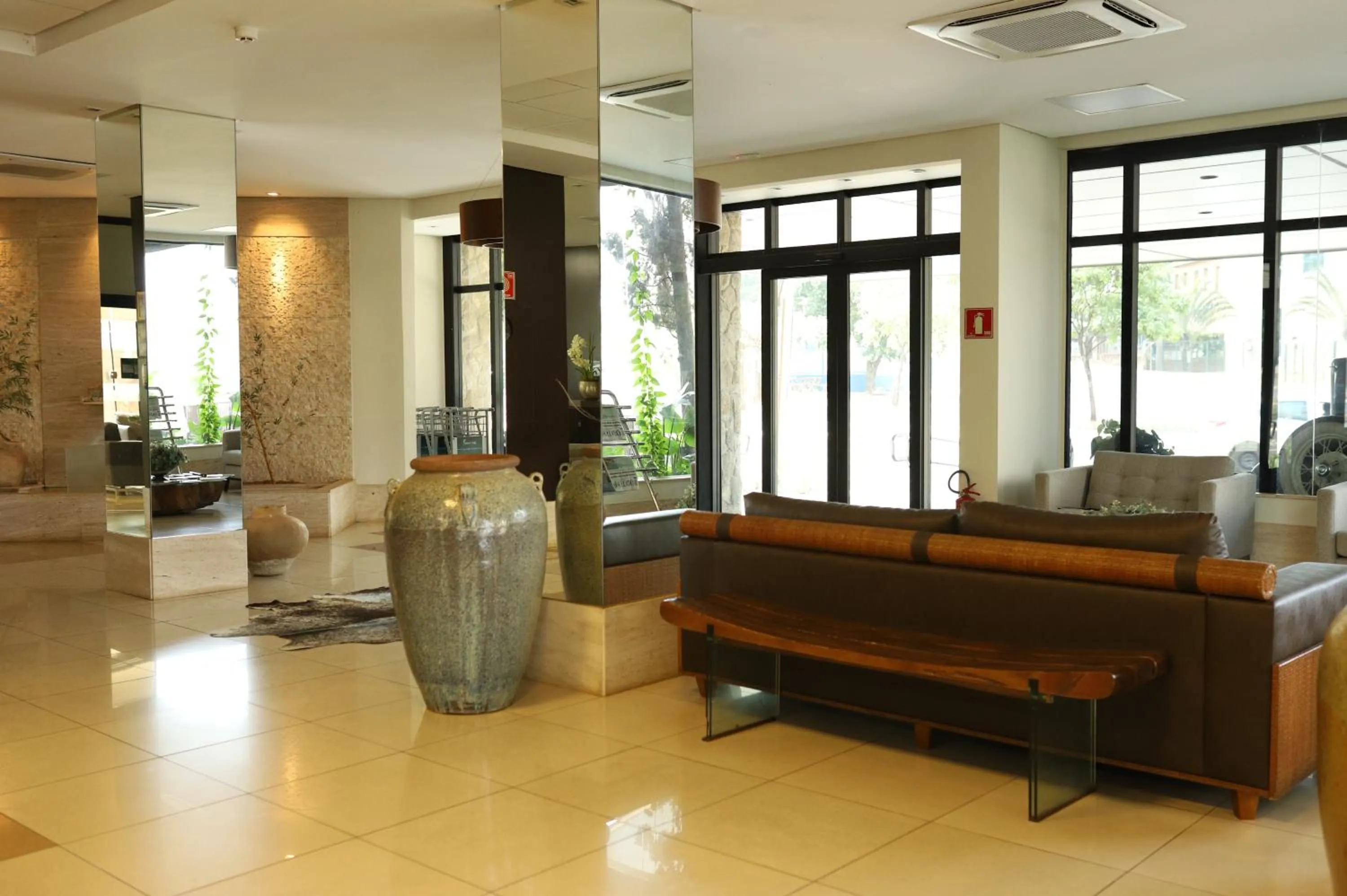 Lobby or reception in Indaiá Park Hotel