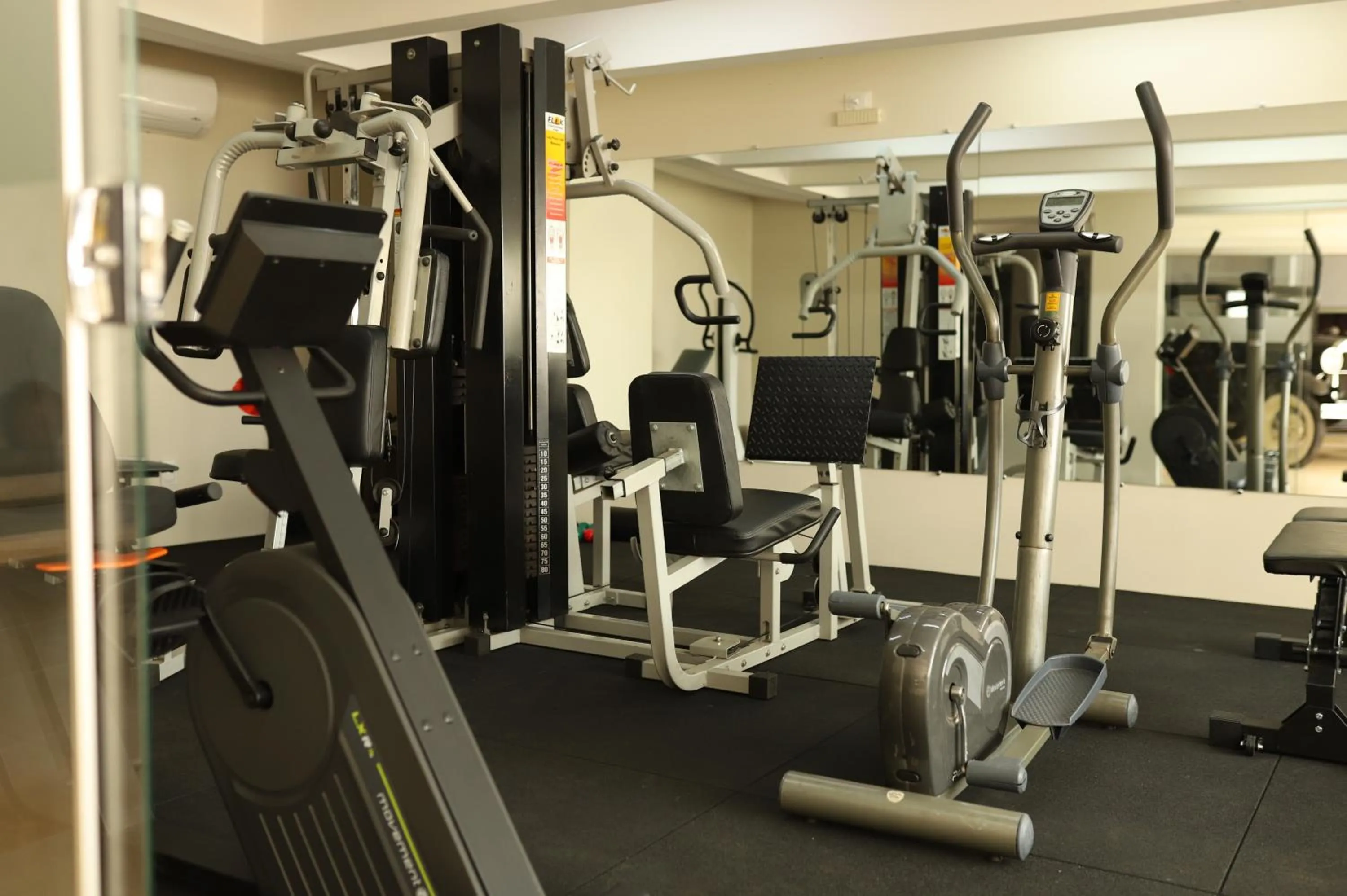 Fitness centre/facilities in Indaiá Park Hotel