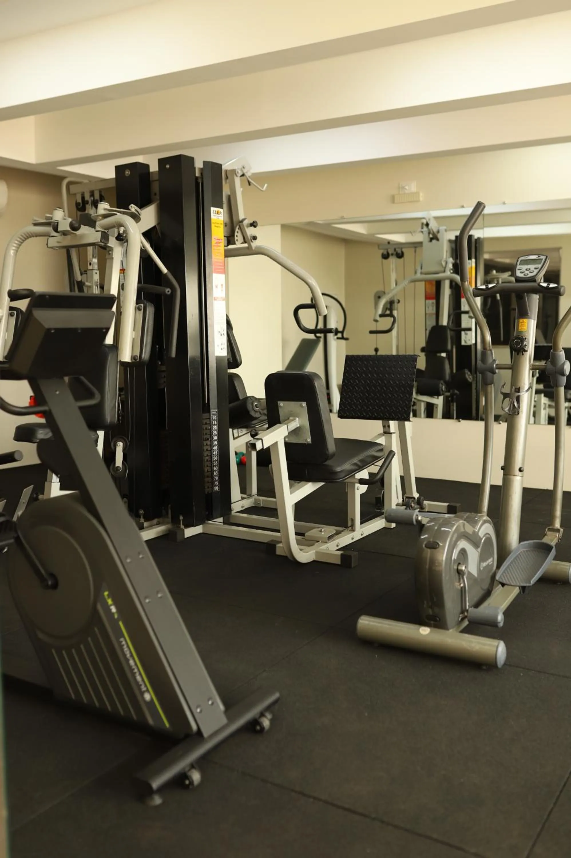 Fitness centre/facilities in Indaiá Park Hotel