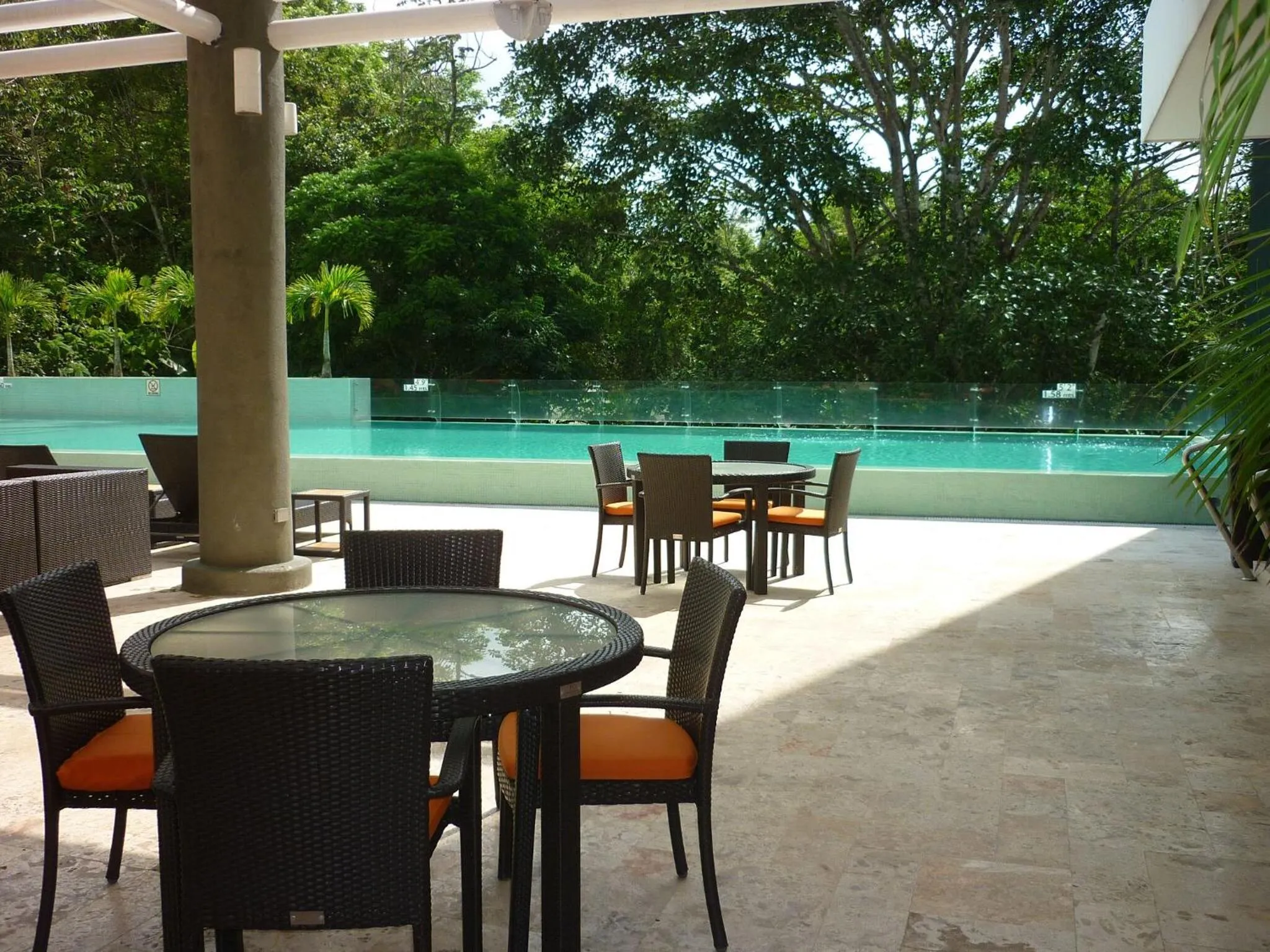 Swimming pool in Summit Rainforest Golf Resort & All Inclusive