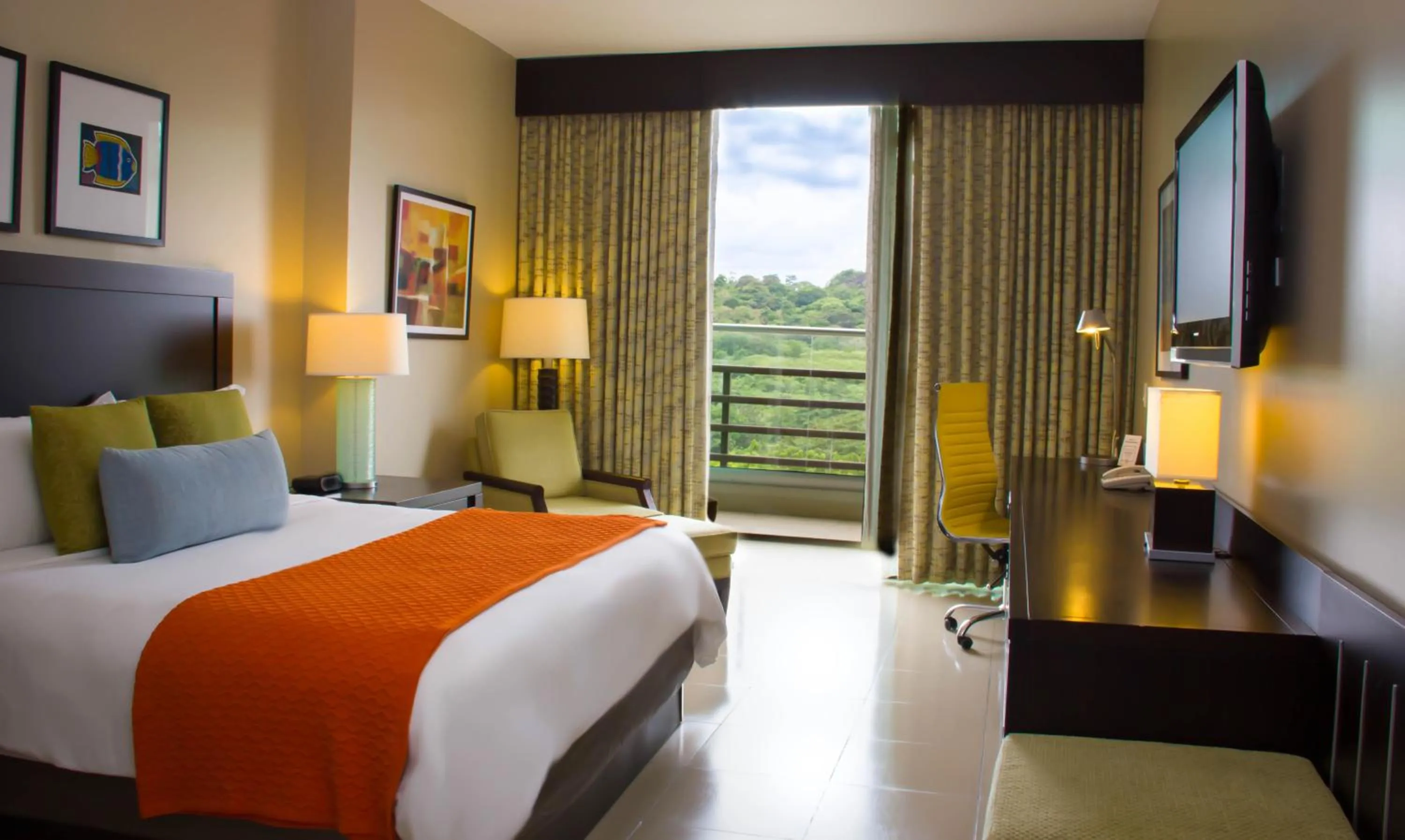 TV and multimedia, Bed in Summit Rainforest Golf Resort & All Inclusive