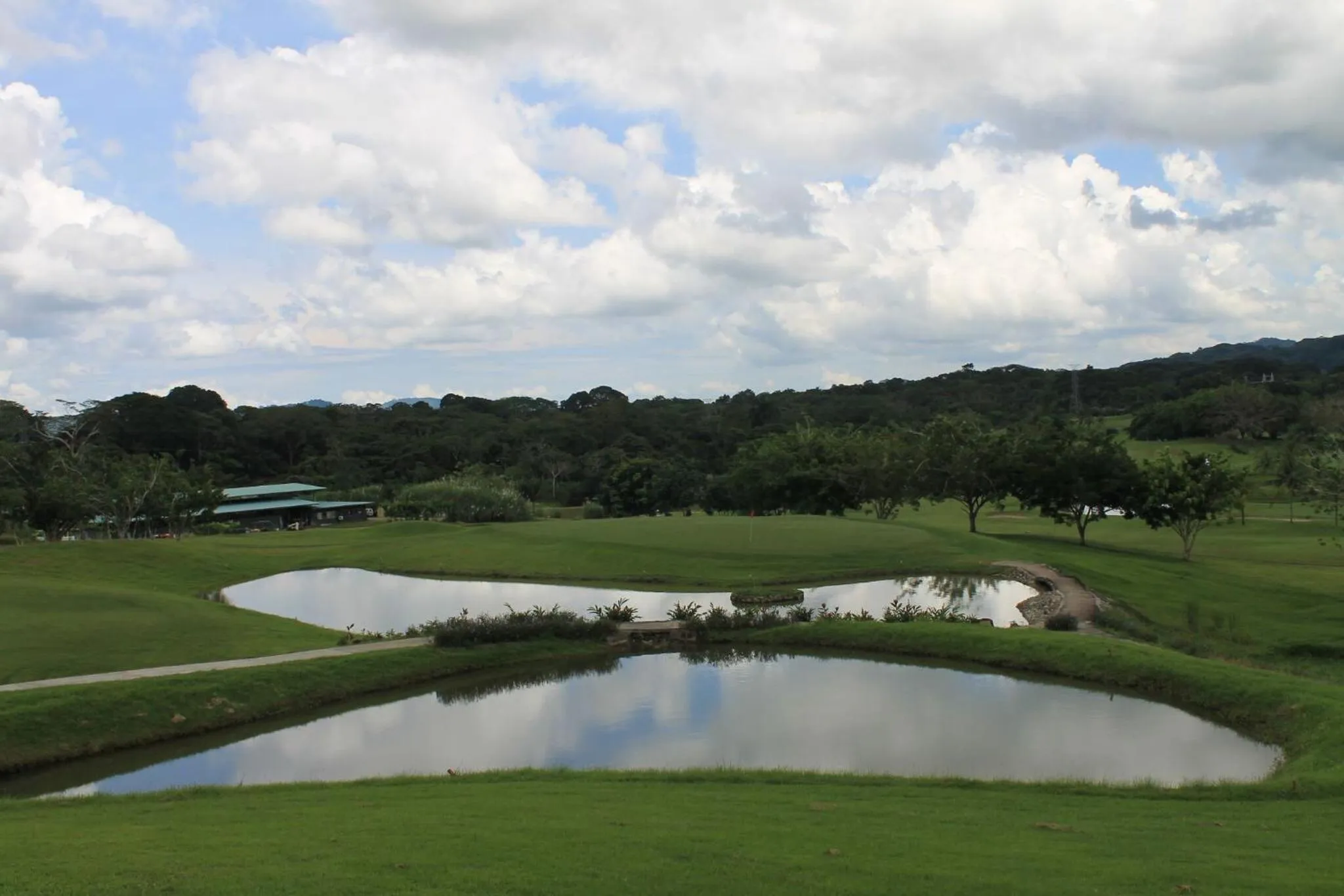 Golfcourse in Summit Rainforest Golf Resort & All Inclusive