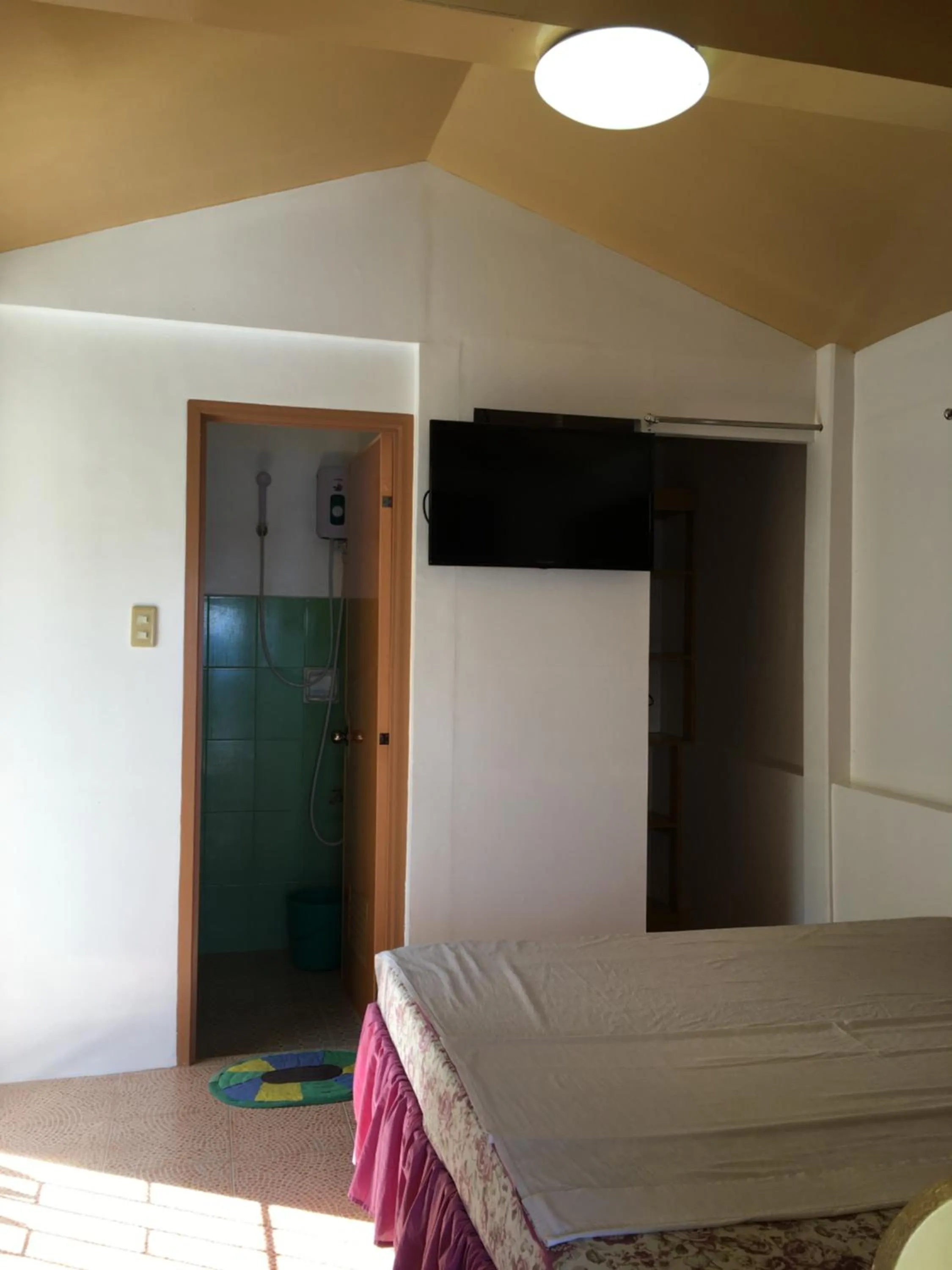 Bed in Reynaldo's Upstairs