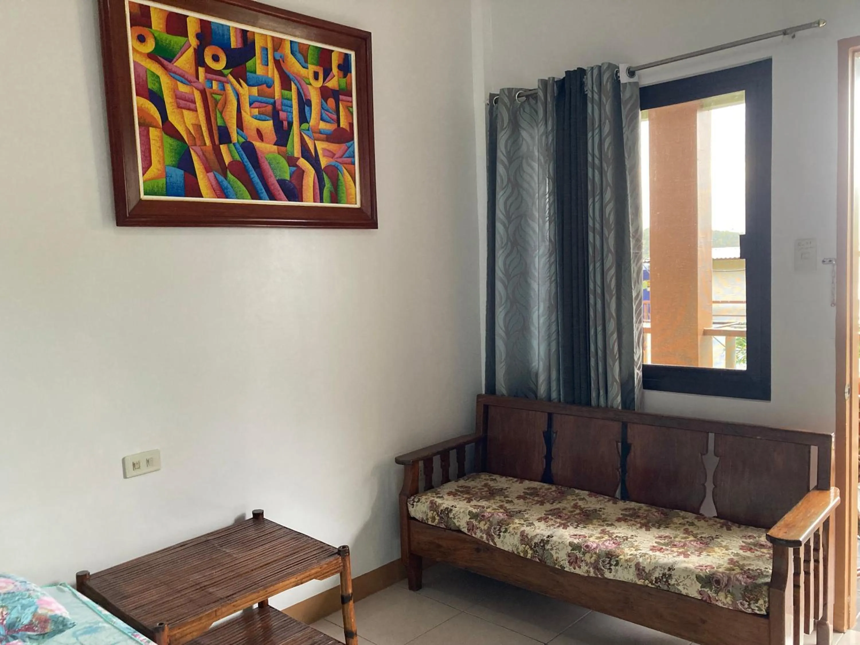 Living room, Bed in Reynaldo's Upstairs