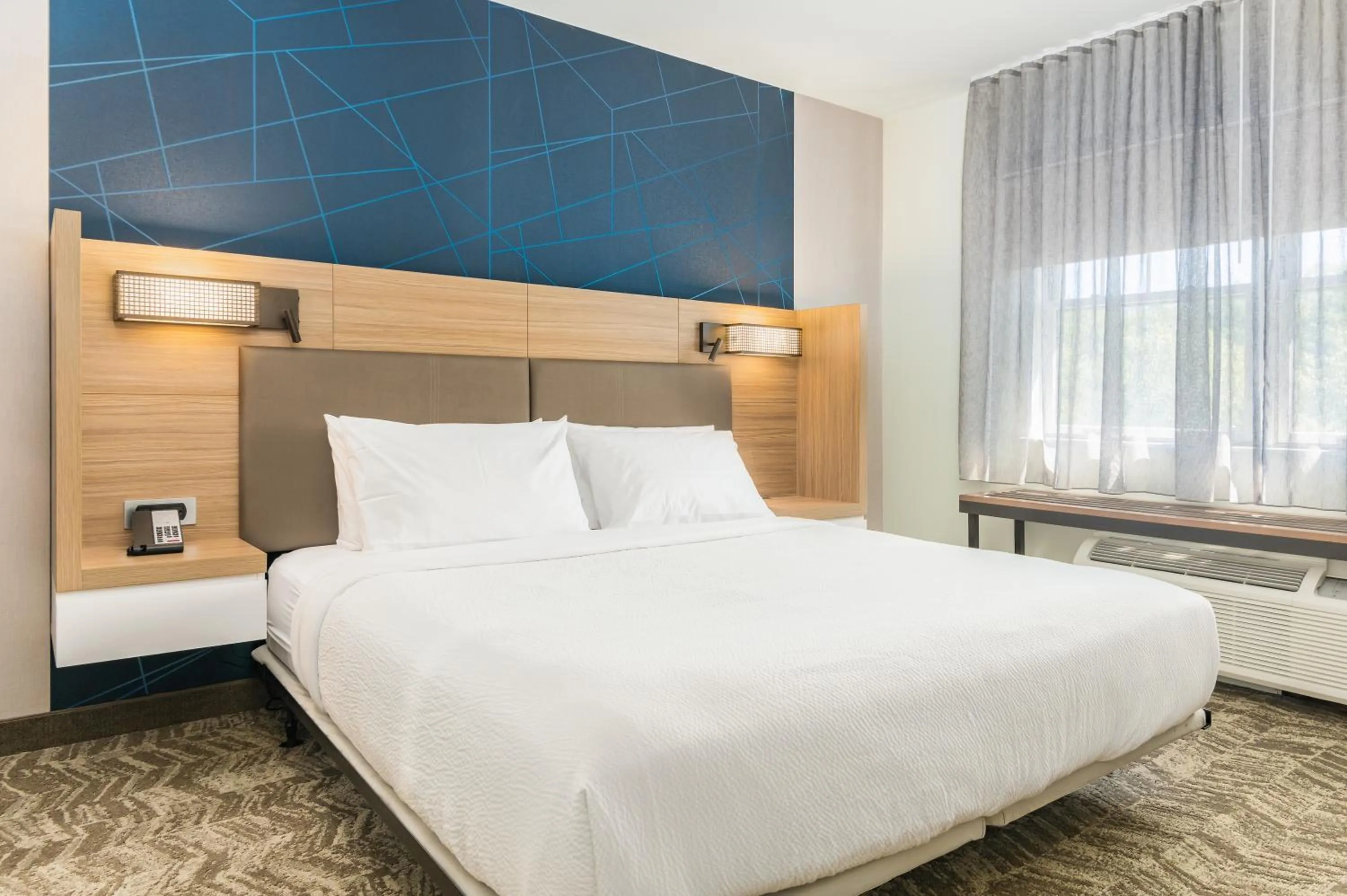 Bed in SpringHill Suites by Marriott Freeport Brunswick