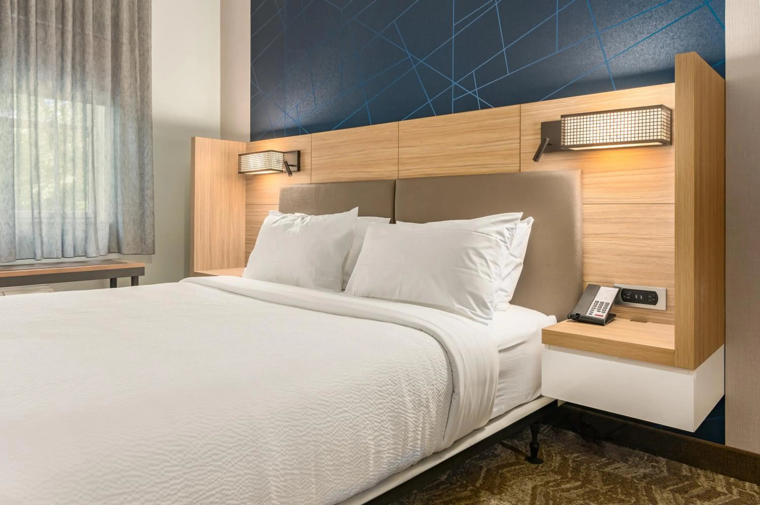 Bed in SpringHill Suites by Marriott Freeport Brunswick