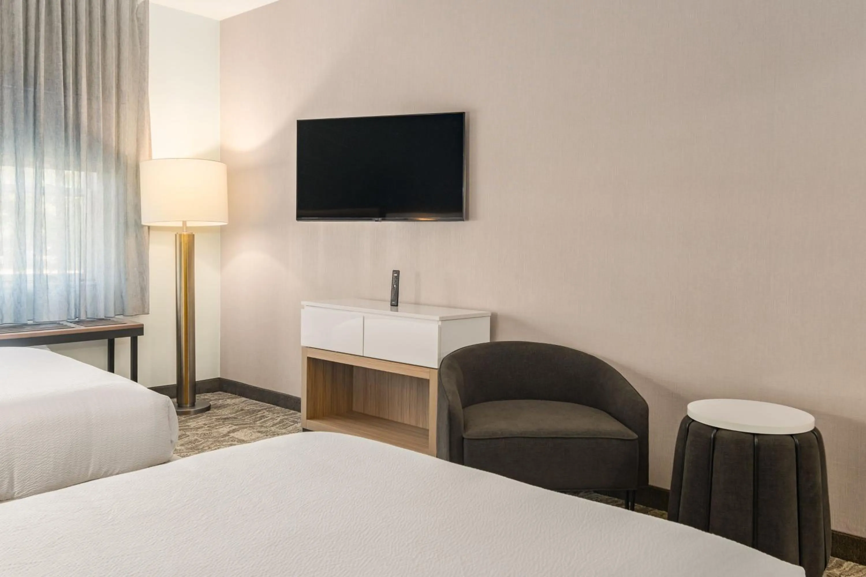 Photo of the whole room, Bed in SpringHill Suites by Marriott Freeport Brunswick