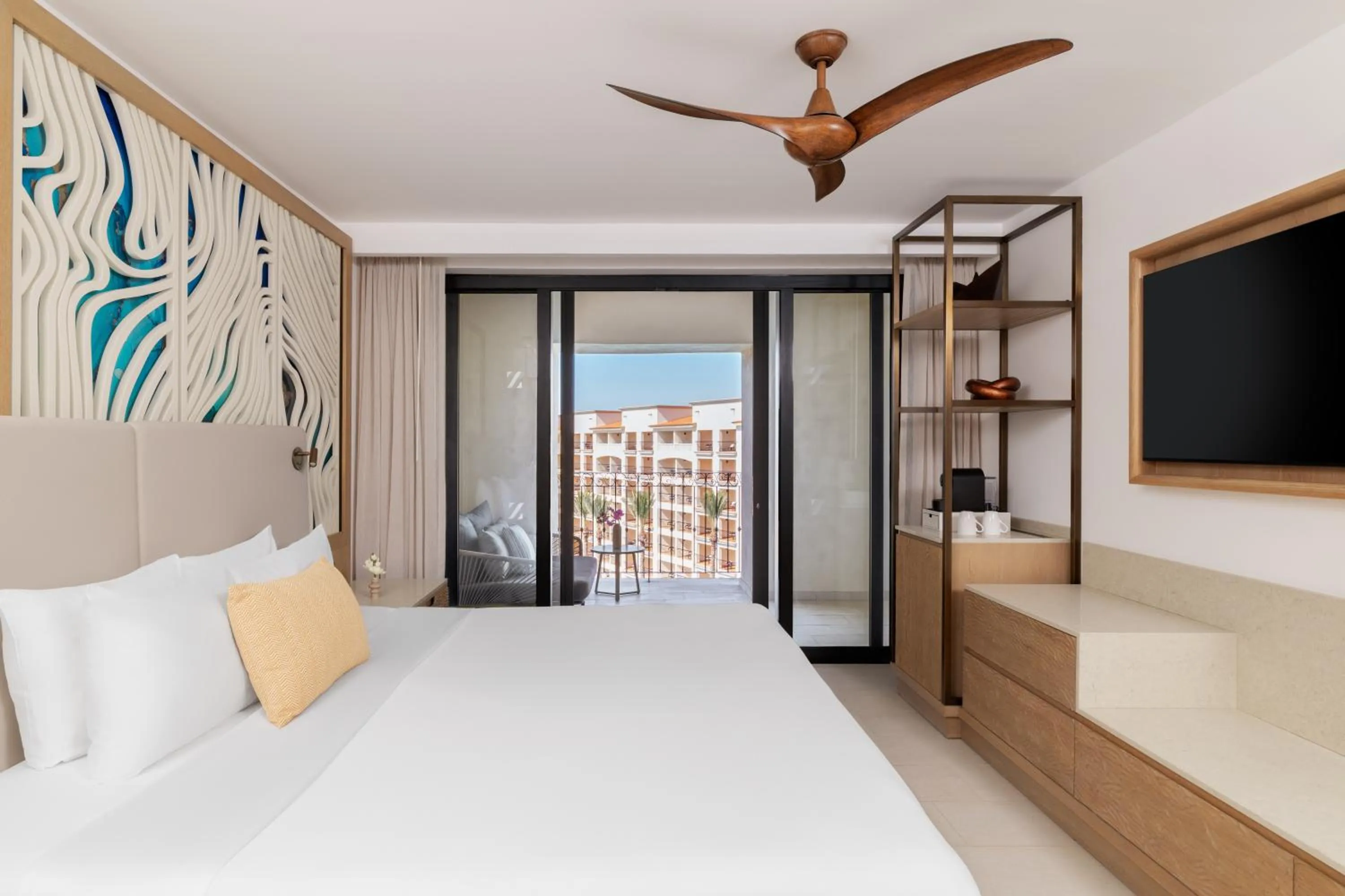 Bed in Hyatt Ziva Los Cabos - All Inclusive